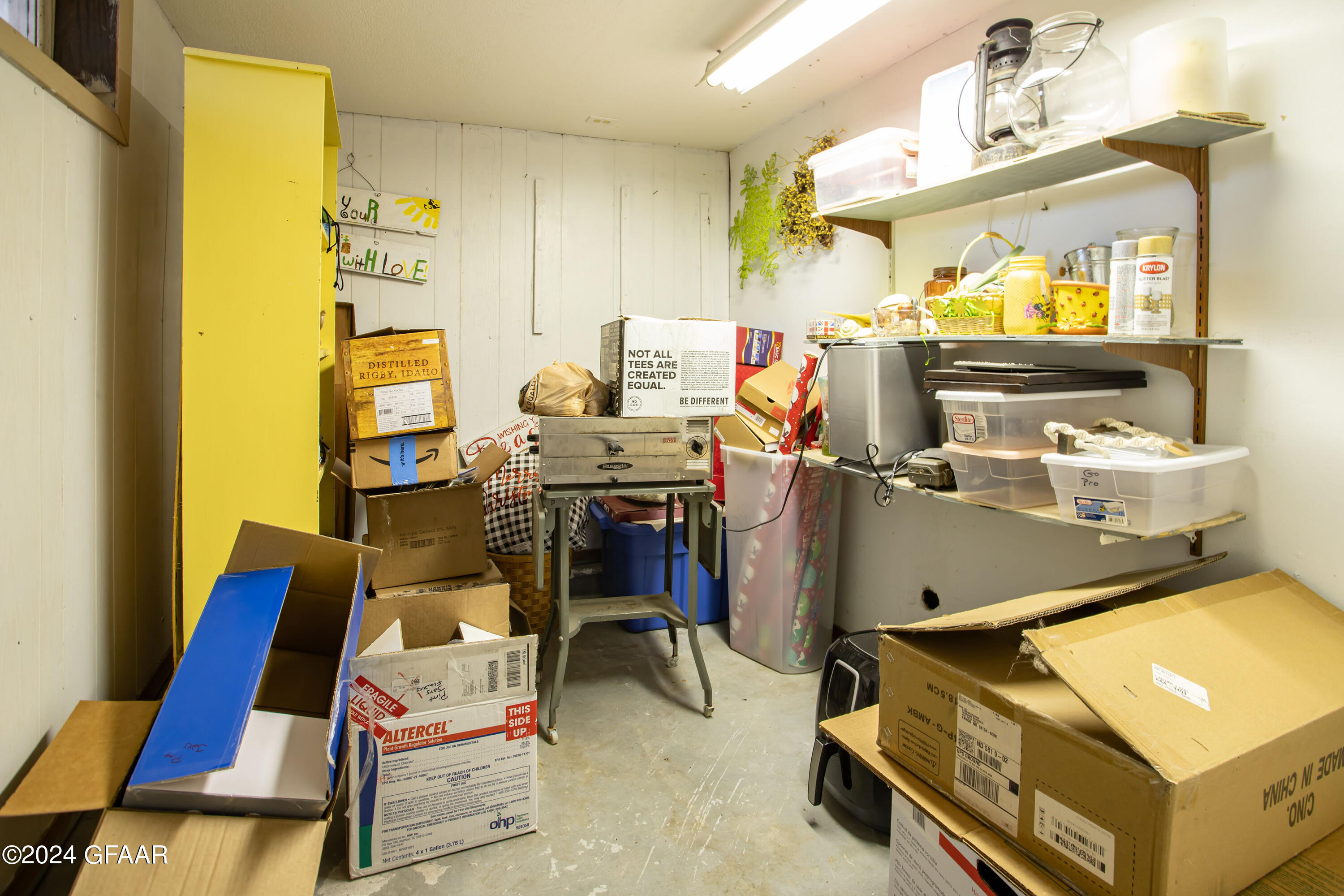 Gardner, North Dakota 58036, United States, 4 Bedrooms Bedrooms, ,2 BathroomsBathrooms,Residential,Pending,43248