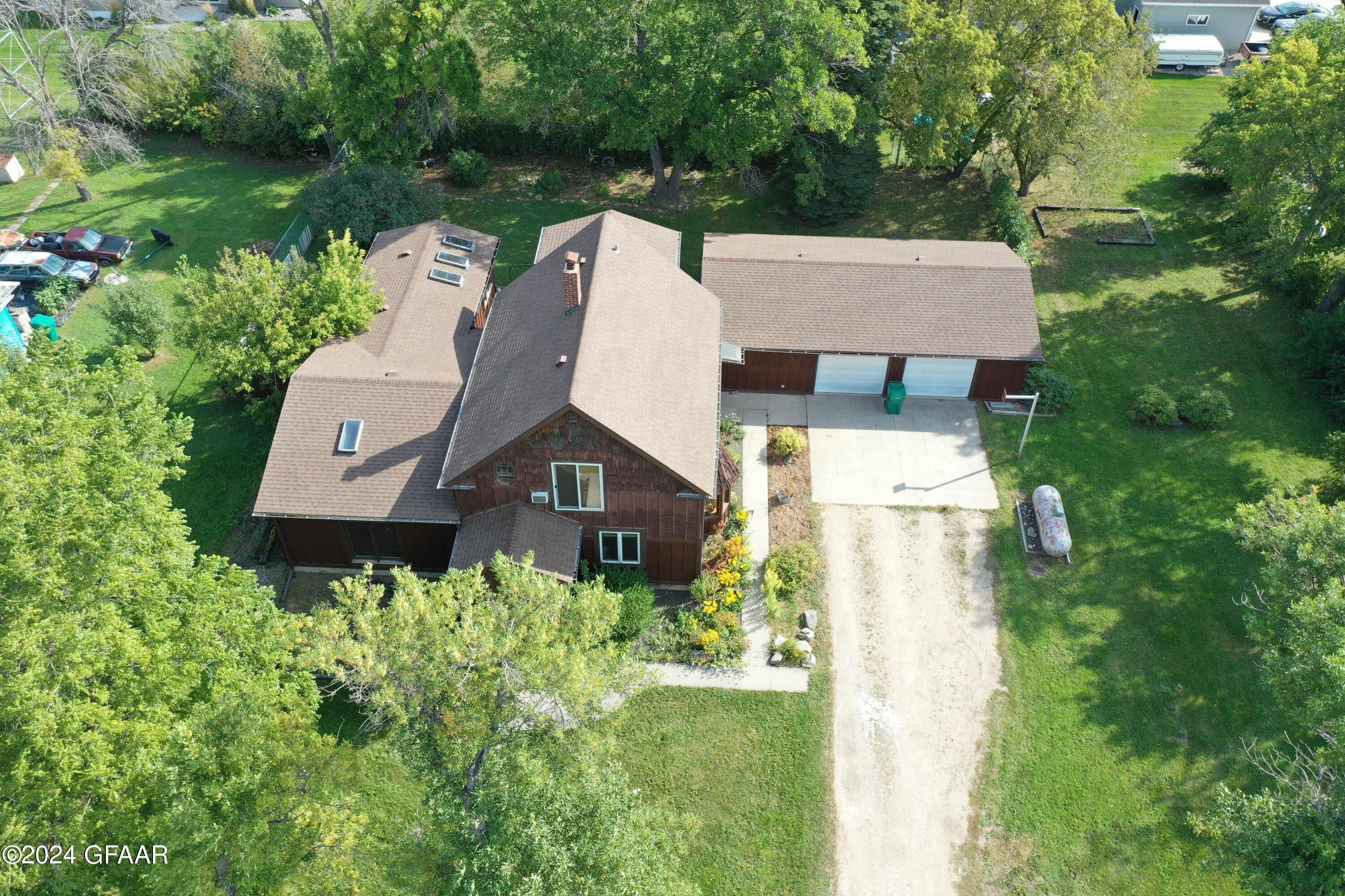 Gardner, North Dakota 58036, United States, 4 Bedrooms Bedrooms, ,2 BathroomsBathrooms,Residential,Pending,43248