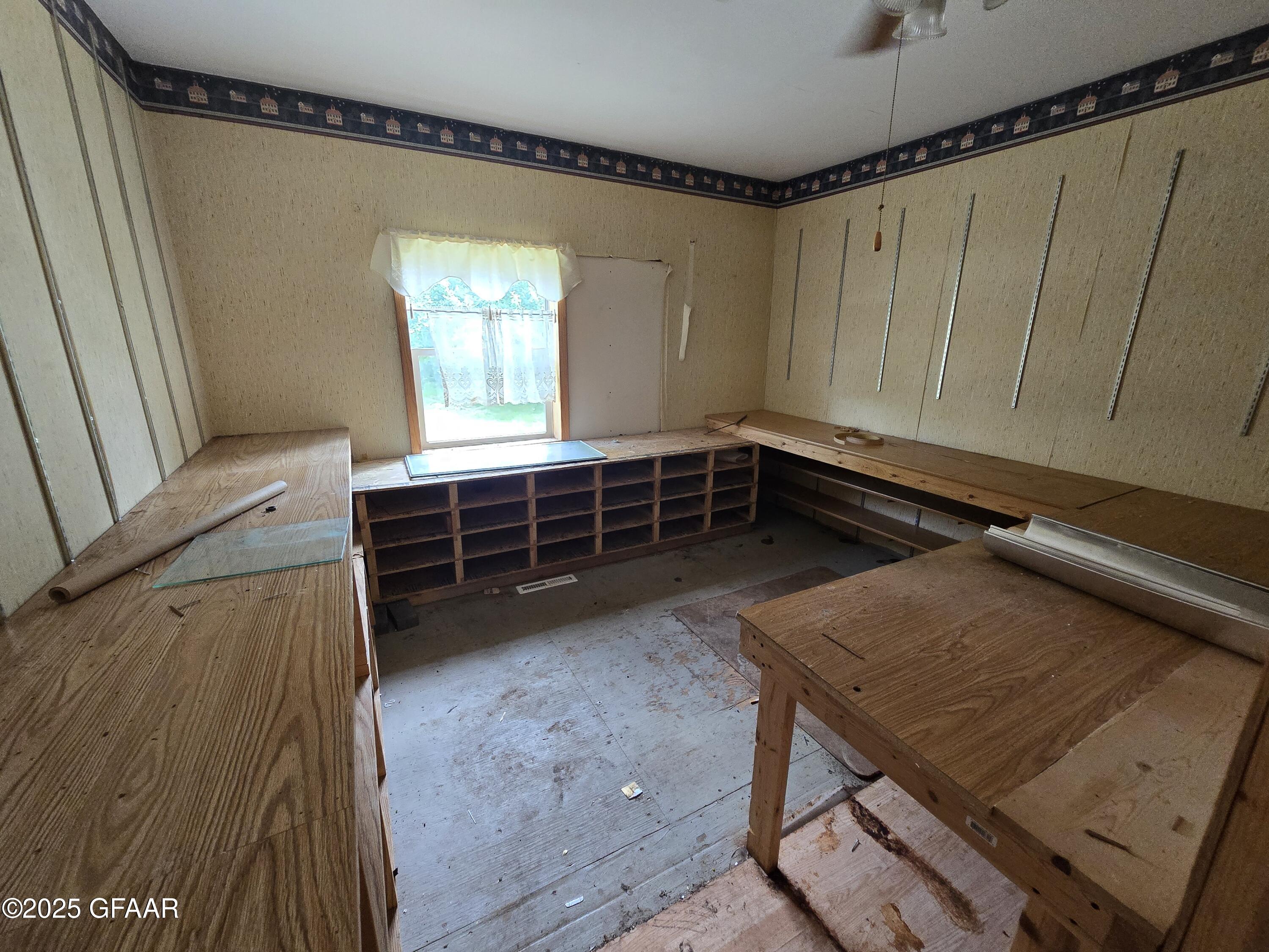 Larimore, North Dakota 58251, United States, 3 Bedrooms Bedrooms, ,1 BathroomBathrooms,Residential,Active,166075