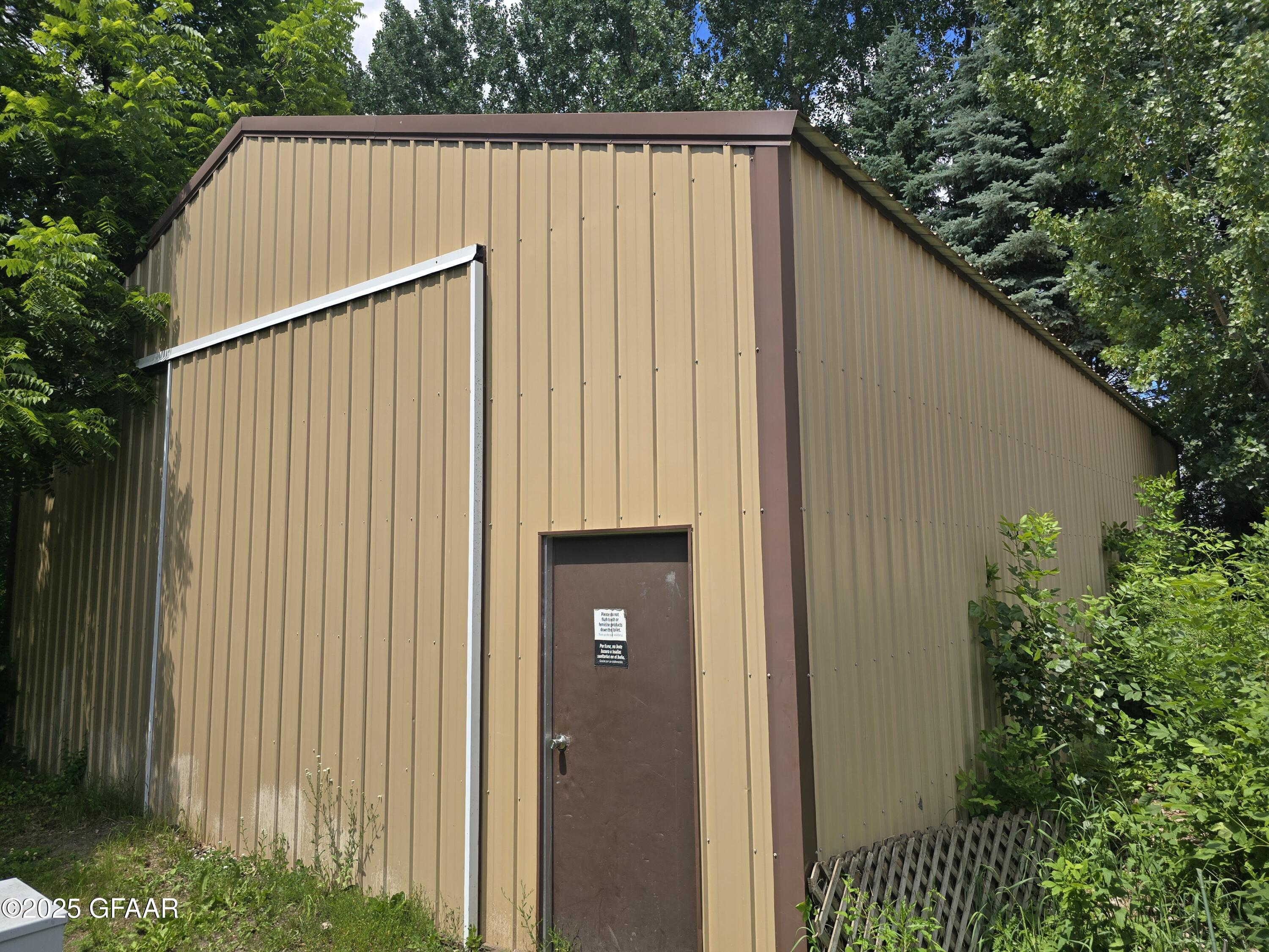 Larimore, North Dakota 58251, United States, 3 Bedrooms Bedrooms, ,1 BathroomBathrooms,Residential,Active,166075