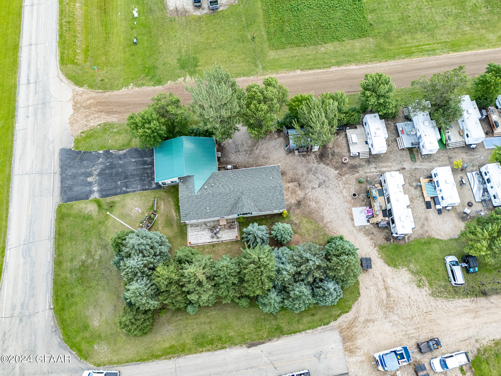 Hatton, North Dakota 58240, United States, 3 Bedrooms Bedrooms, ,2 BathroomsBathrooms,Residential,Pending,46634