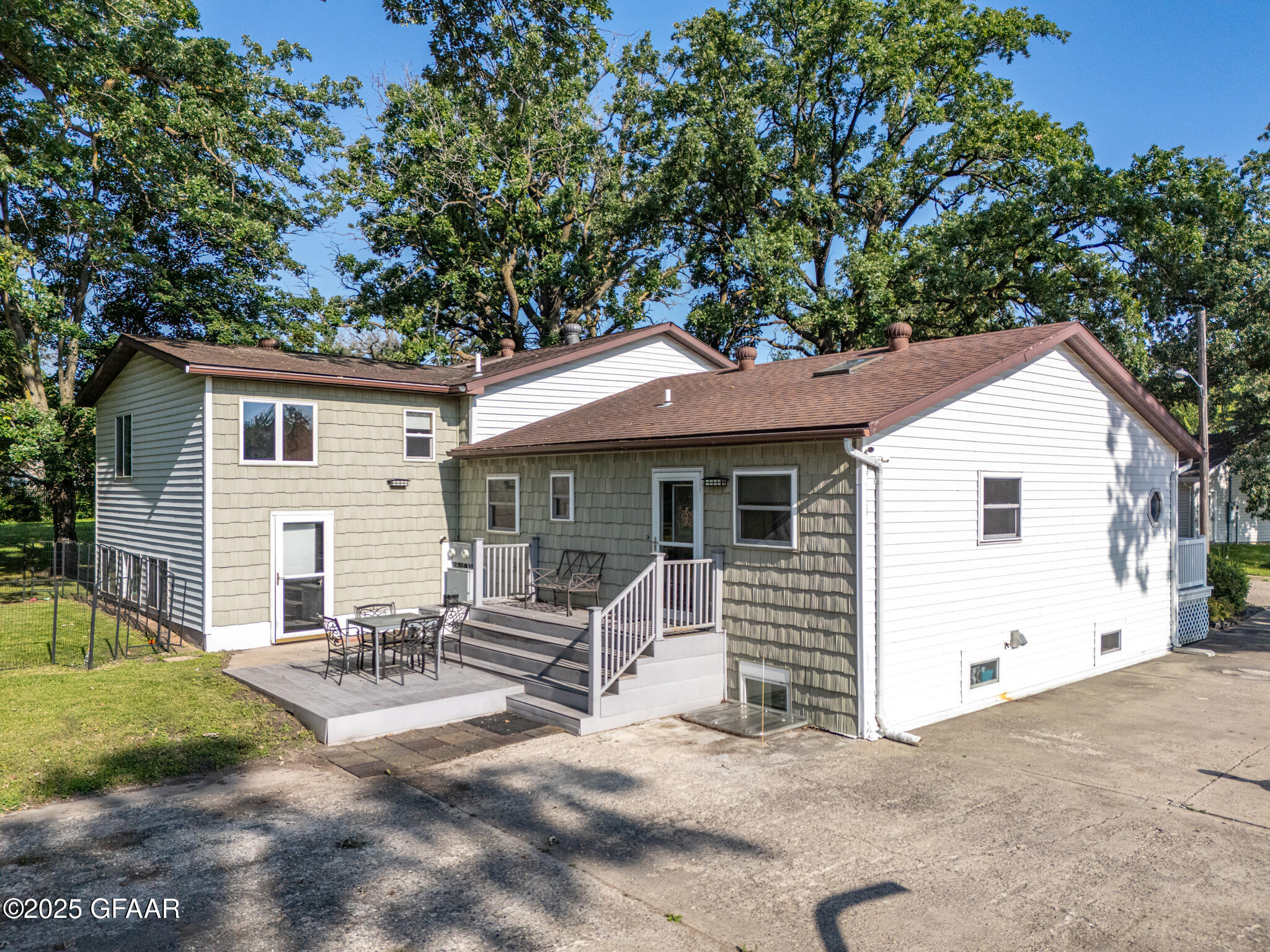 United States, ,3 BathroomsBathrooms,Residential,Active,180177