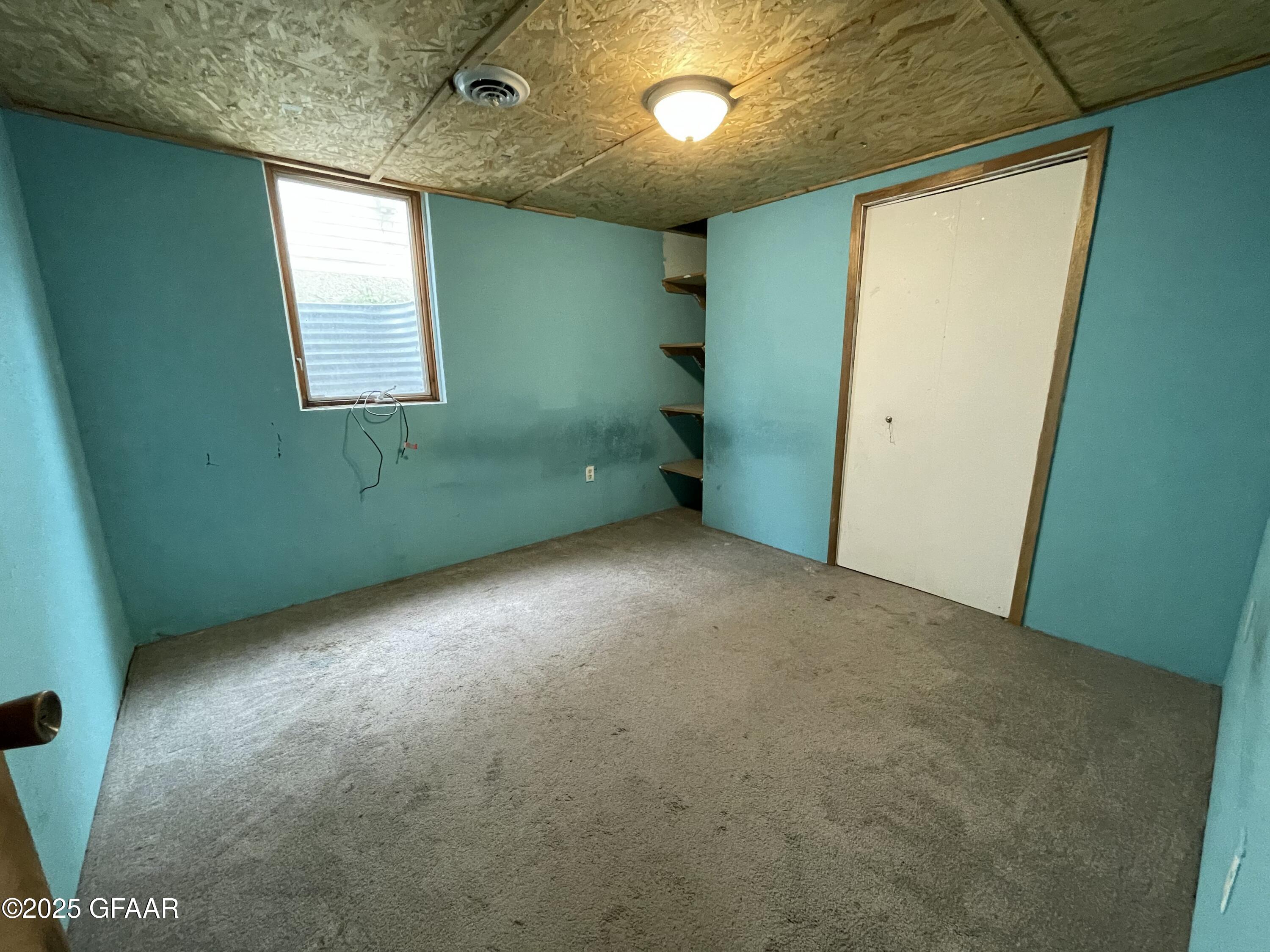 Grand Forks, North Dakota 58203, United States, 3 Bedrooms Bedrooms, ,2 BathroomsBathrooms,Residential,Active,166333