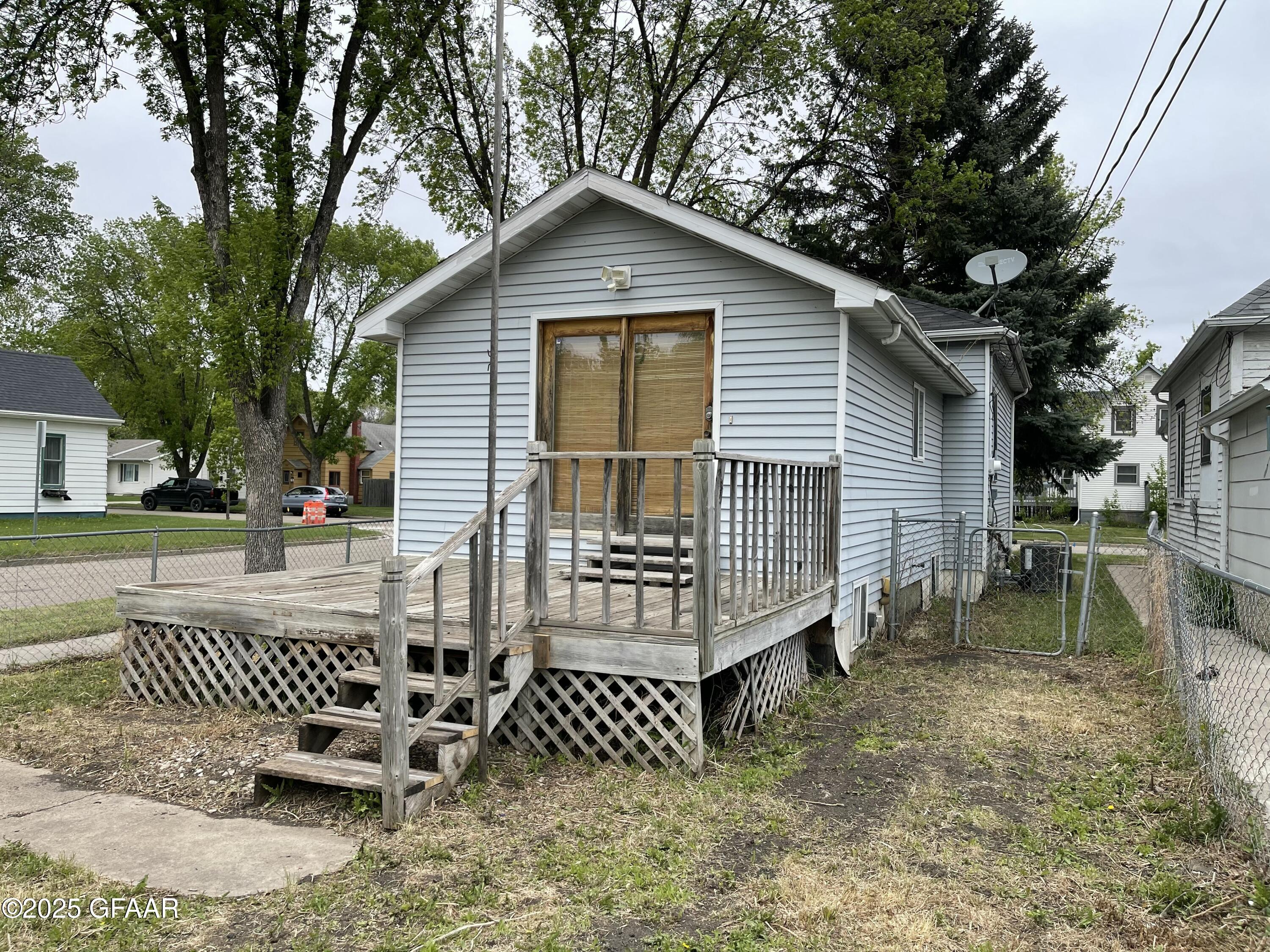 Grand Forks, North Dakota 58203, United States, 3 Bedrooms Bedrooms, ,2 BathroomsBathrooms,Residential,Active,166333
