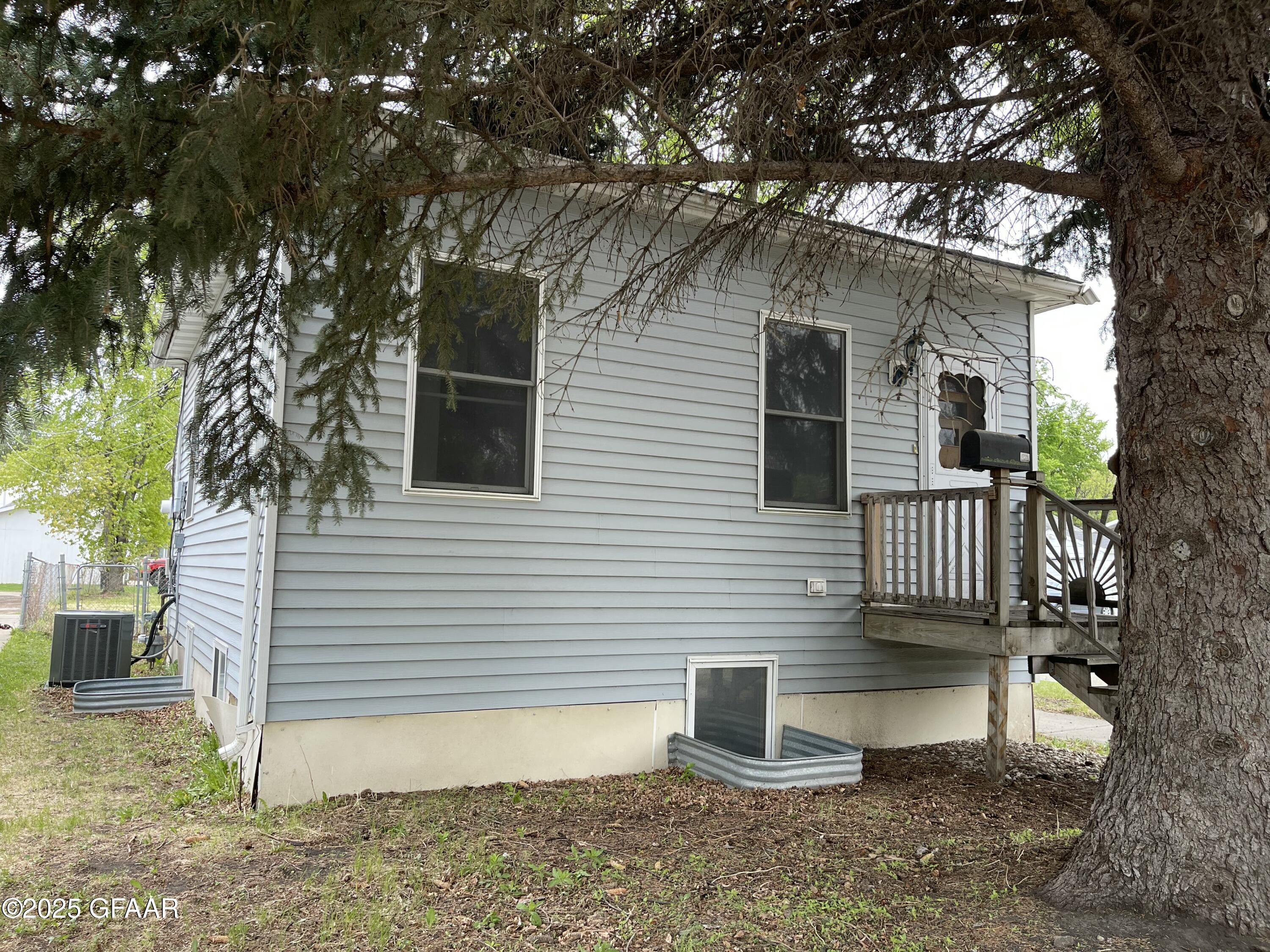 Grand Forks, North Dakota 58203, United States, 3 Bedrooms Bedrooms, ,2 BathroomsBathrooms,Residential,Active,166333