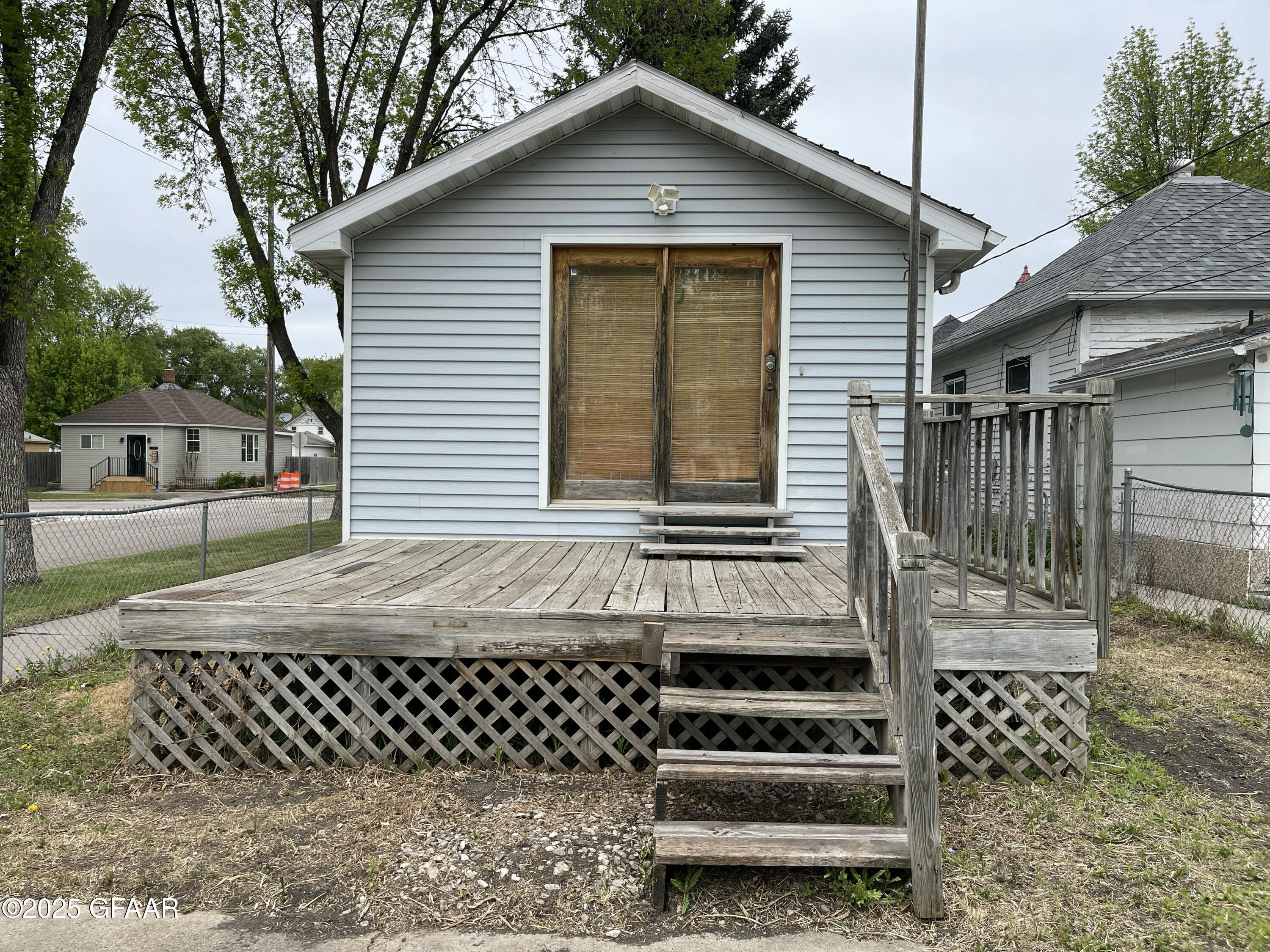 Grand Forks, North Dakota 58203, United States, 3 Bedrooms Bedrooms, ,2 BathroomsBathrooms,Residential,Active,166333