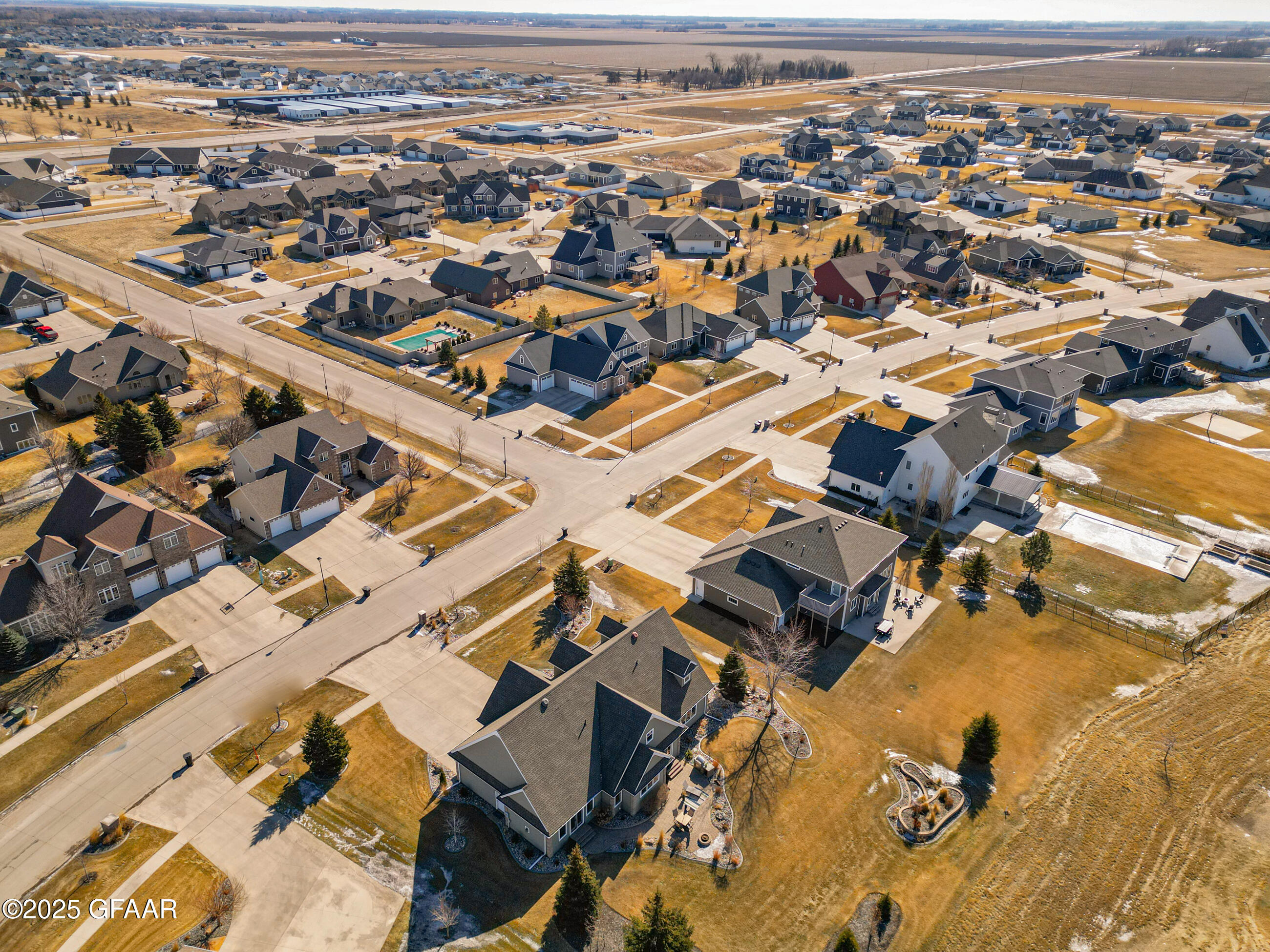 Grand Forks, North Dakota 58201, United States, 4 Bedrooms Bedrooms, ,3 BathroomsBathrooms,Residential,Active,207467