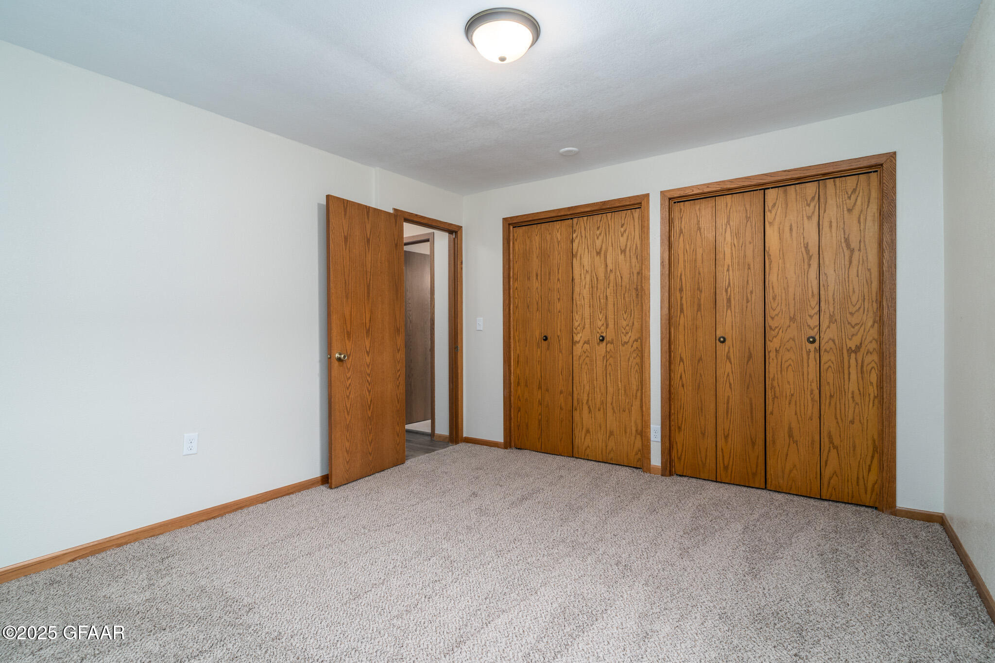 Northwood, North Dakota 58267, United States, 4 Bedrooms Bedrooms, ,2 BathroomsBathrooms,Residential,Active,229520