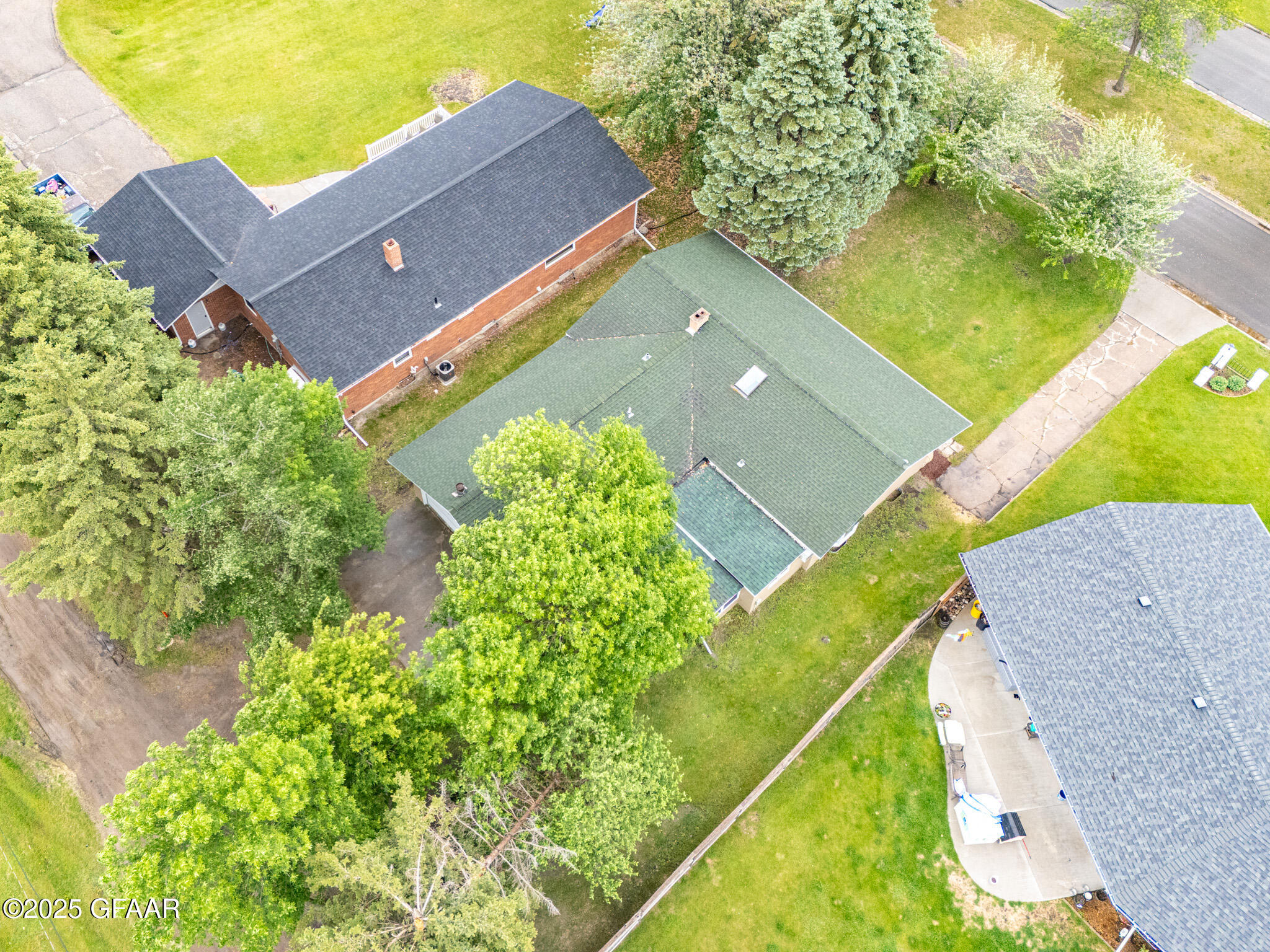 Northwood, North Dakota 58267, United States, 4 Bedrooms Bedrooms, ,2 BathroomsBathrooms,Residential,Active,229520