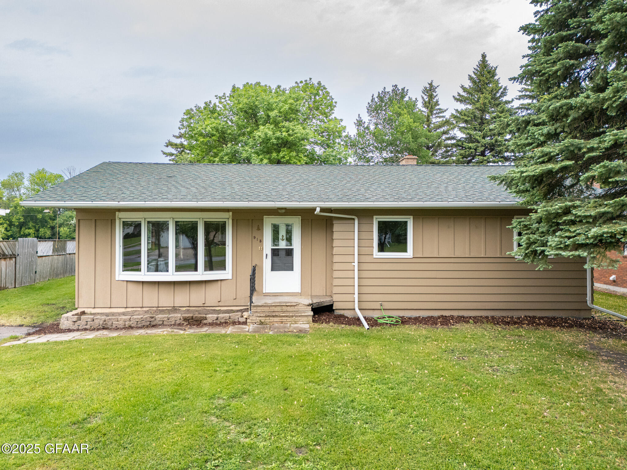 Northwood, North Dakota 58267, United States, 4 Bedrooms Bedrooms, ,2 BathroomsBathrooms,Residential,Active,229520