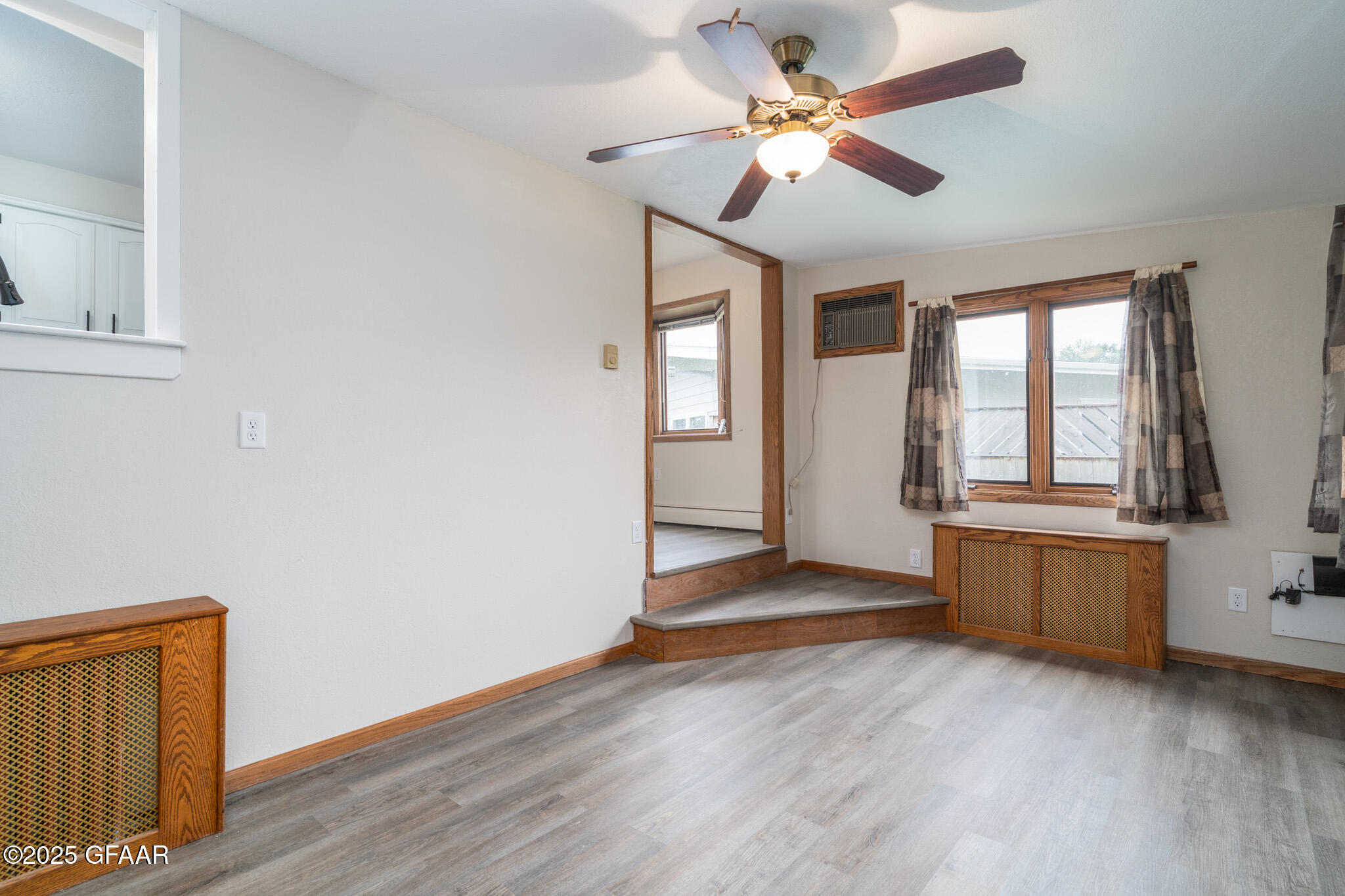 Northwood, North Dakota 58267, United States, 4 Bedrooms Bedrooms, ,2 BathroomsBathrooms,Residential,Active,229520