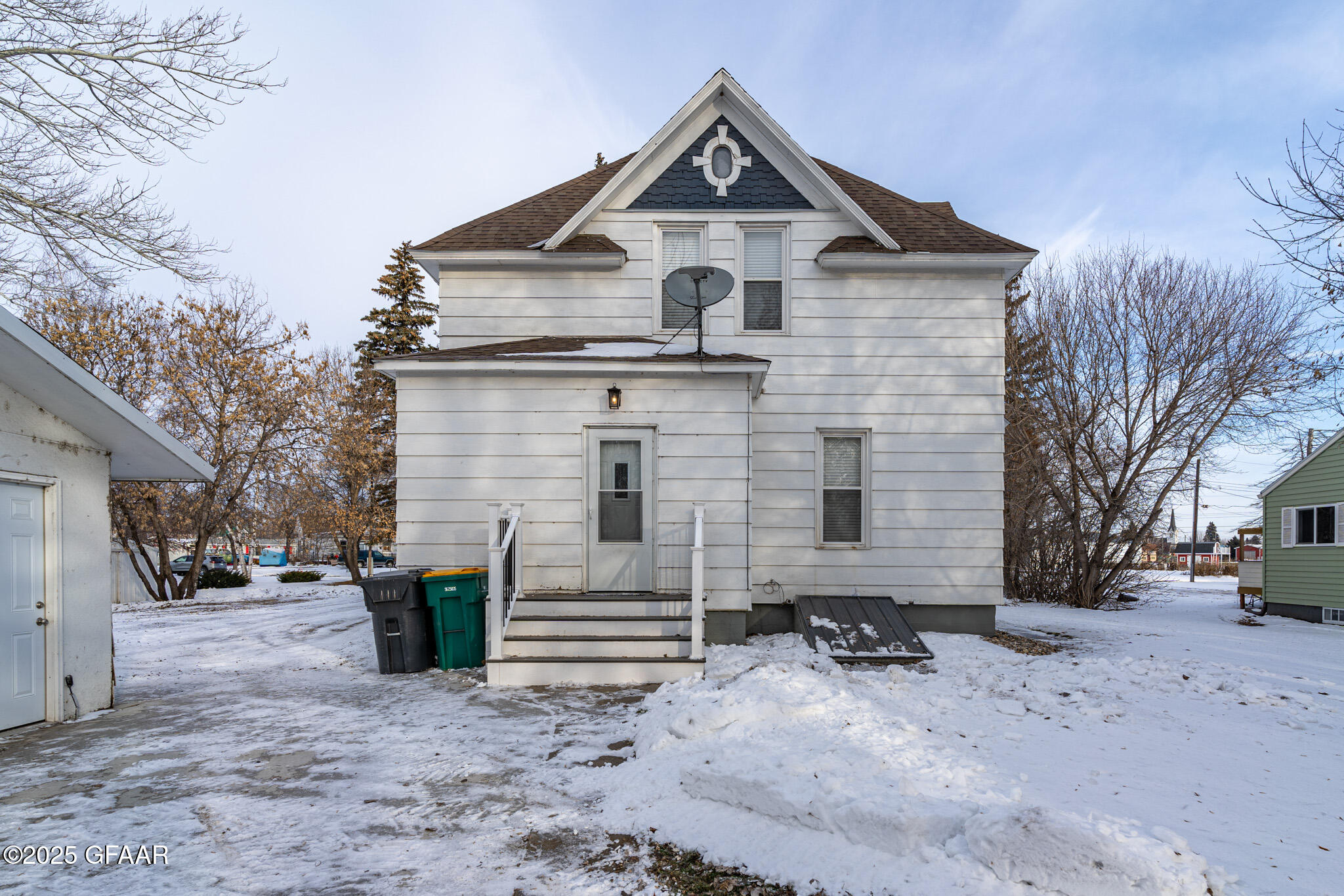 Hatton, North Dakota 58240, United States, 3 Bedrooms Bedrooms, ,1 BathroomBathrooms,Residential,Pending,21081