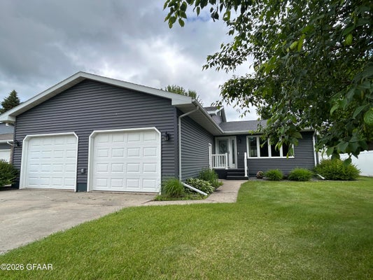 45 WILLOW CT, GRAFTON, ND 58237 - Image cc3363ef70c3d2e0ec99eea9eee05659/320511763