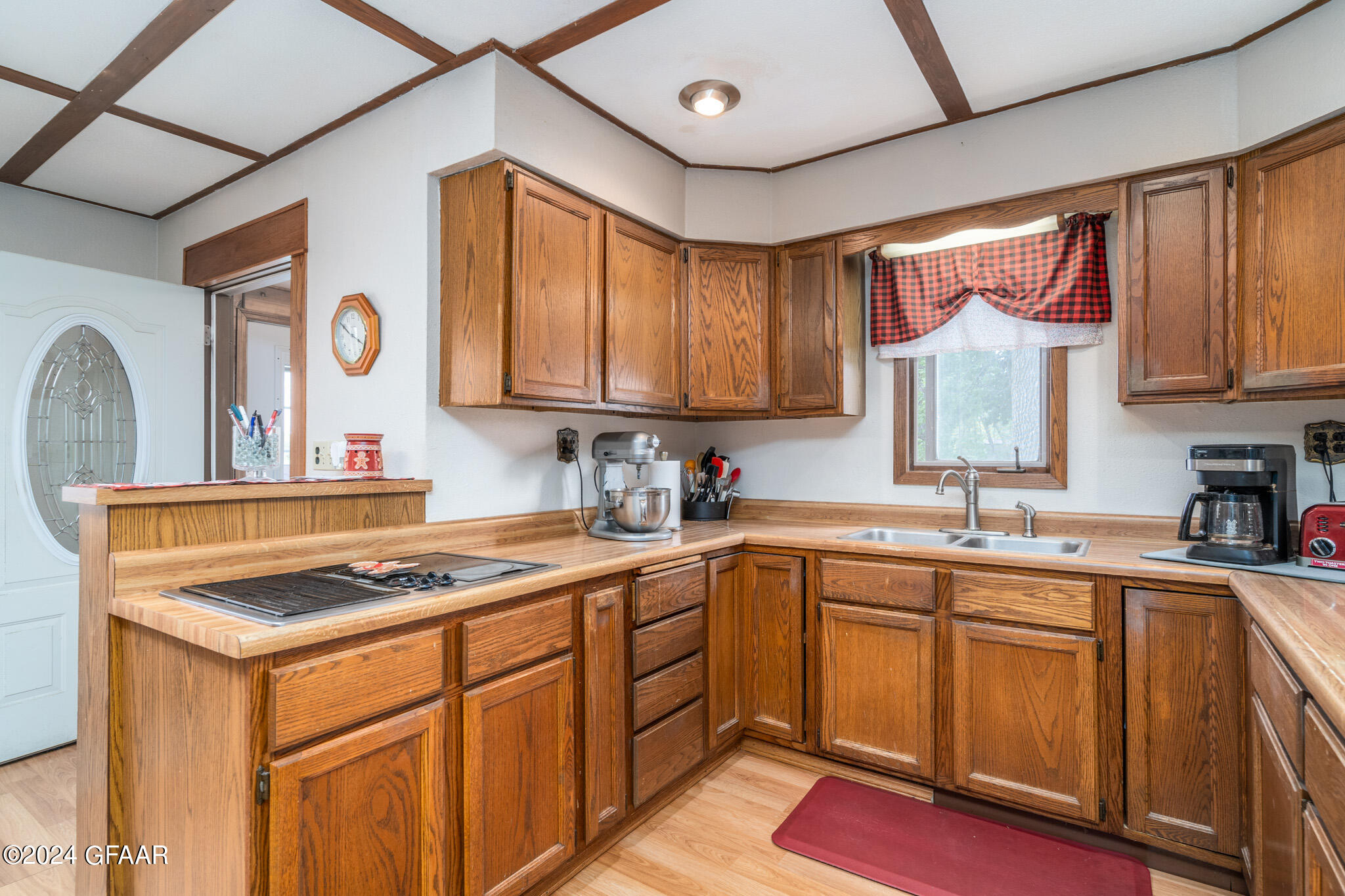 Aneta, North Dakota 58212, United States, 4 Bedrooms Bedrooms, ,2 BathroomsBathrooms,Residential,Pending,46631