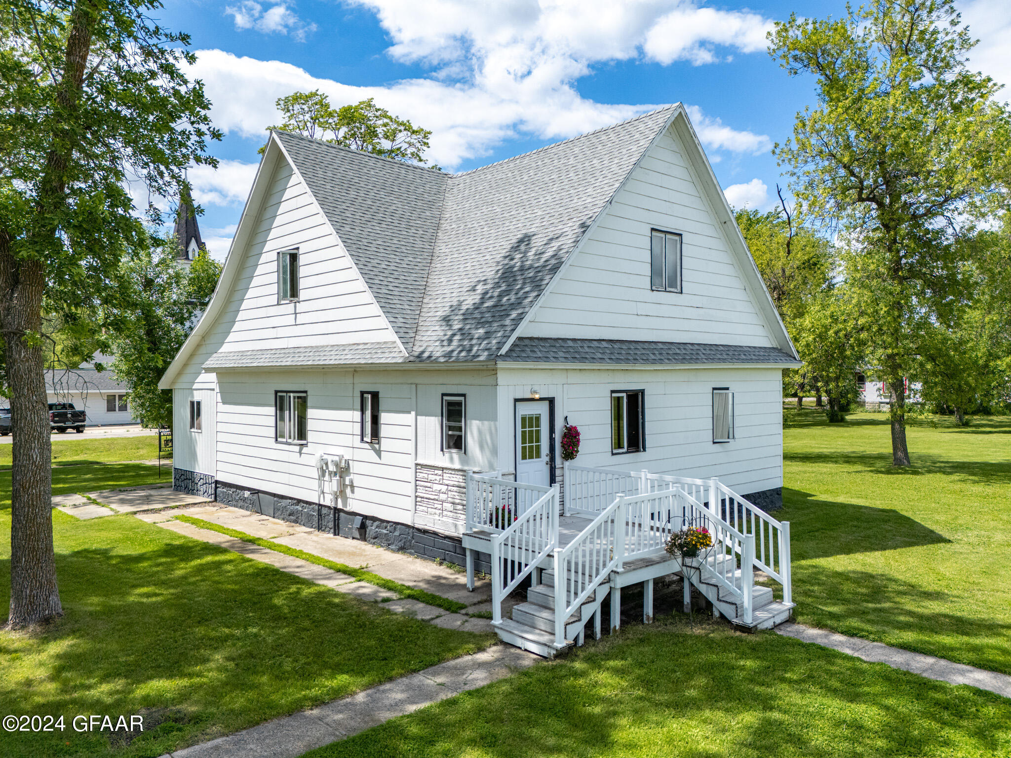 Aneta, North Dakota 58212, United States, 4 Bedrooms Bedrooms, ,2 BathroomsBathrooms,Residential,Pending,46631