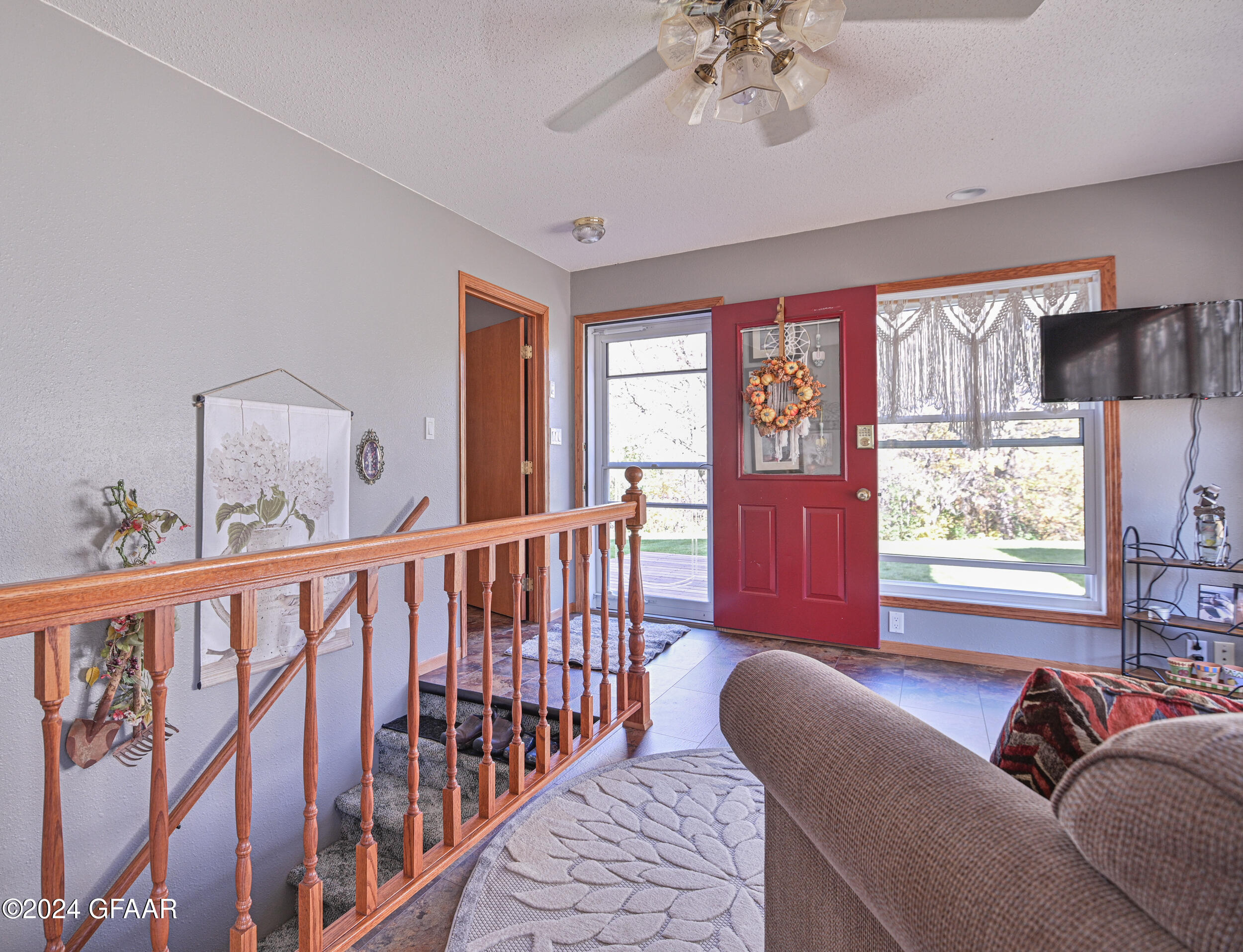 Warren, Minnesota 56762, United States, 3 Bedrooms Bedrooms, ,2 BathroomsBathrooms,Residential,Active,166342