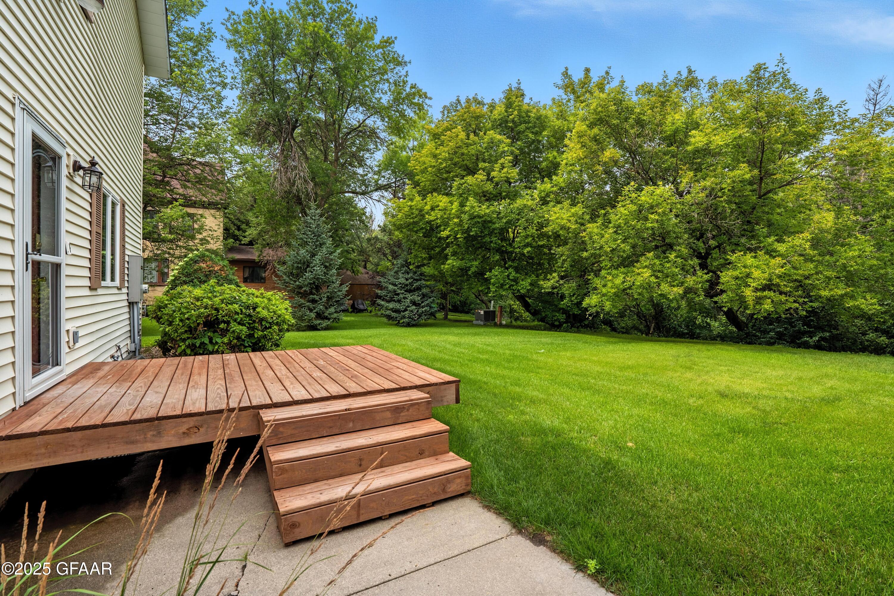 Warren, Minnesota 56762, United States, 3 Bedrooms Bedrooms, ,2 BathroomsBathrooms,Residential,Active,166342