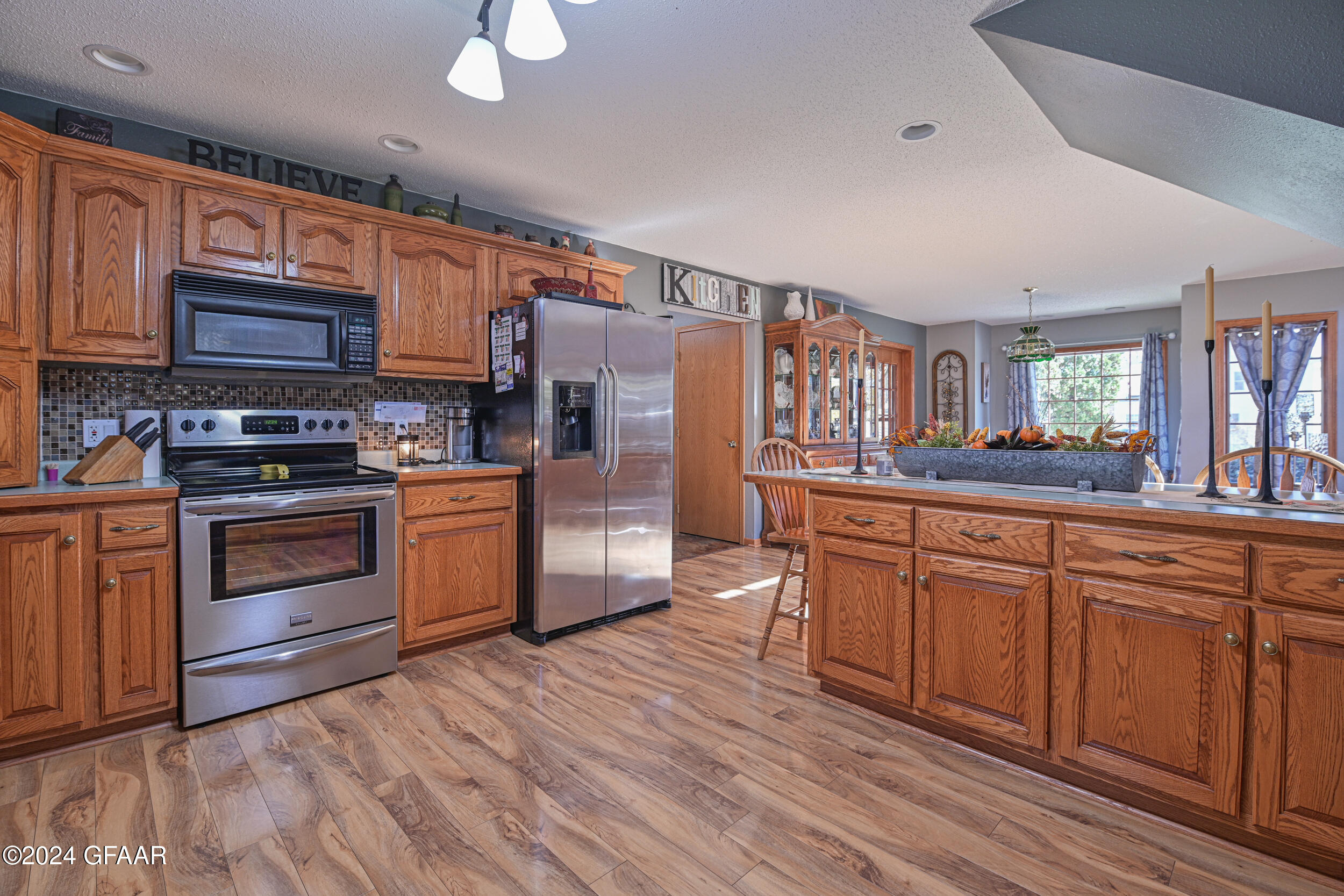 Warren, Minnesota 56762, United States, 3 Bedrooms Bedrooms, ,2 BathroomsBathrooms,Residential,Active,166342