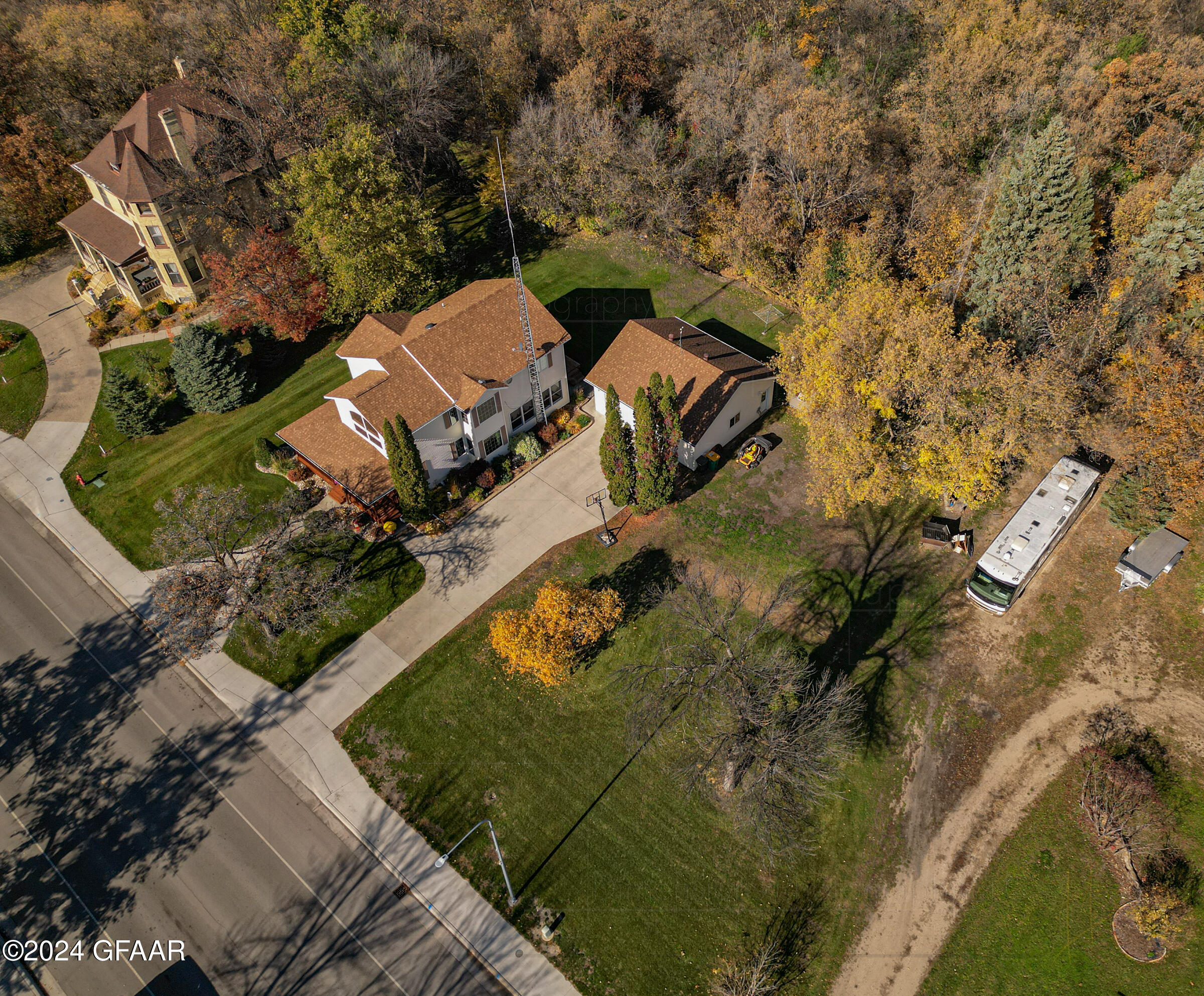 Warren, Minnesota 56762, United States, 3 Bedrooms Bedrooms, ,2 BathroomsBathrooms,Residential,Active,166342