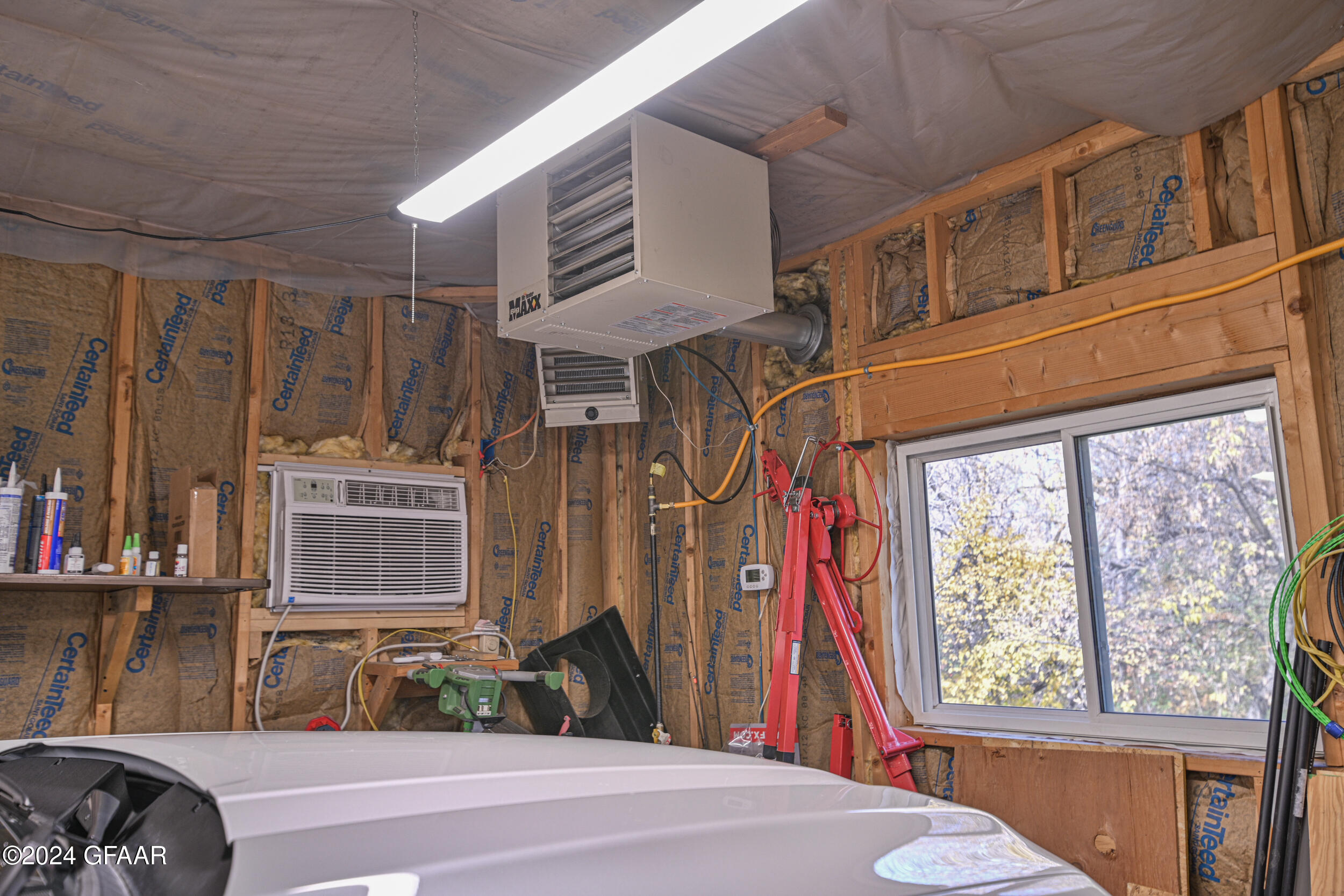 Warren, Minnesota 56762, United States, 3 Bedrooms Bedrooms, ,2 BathroomsBathrooms,Residential,Active,166342