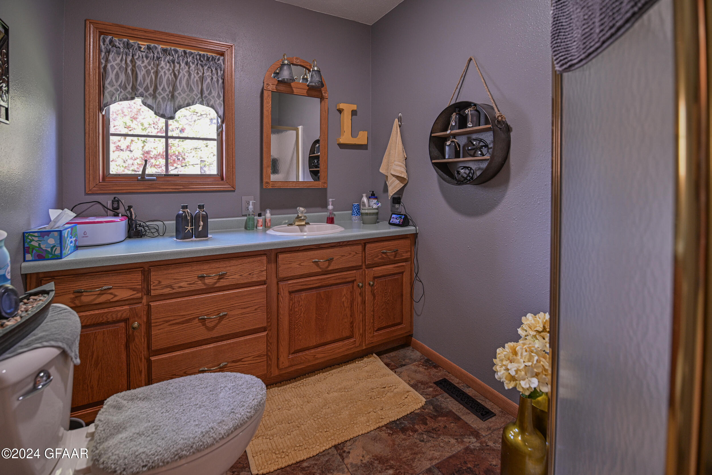 Warren, Minnesota 56762, United States, 3 Bedrooms Bedrooms, ,2 BathroomsBathrooms,Residential,Active,166342