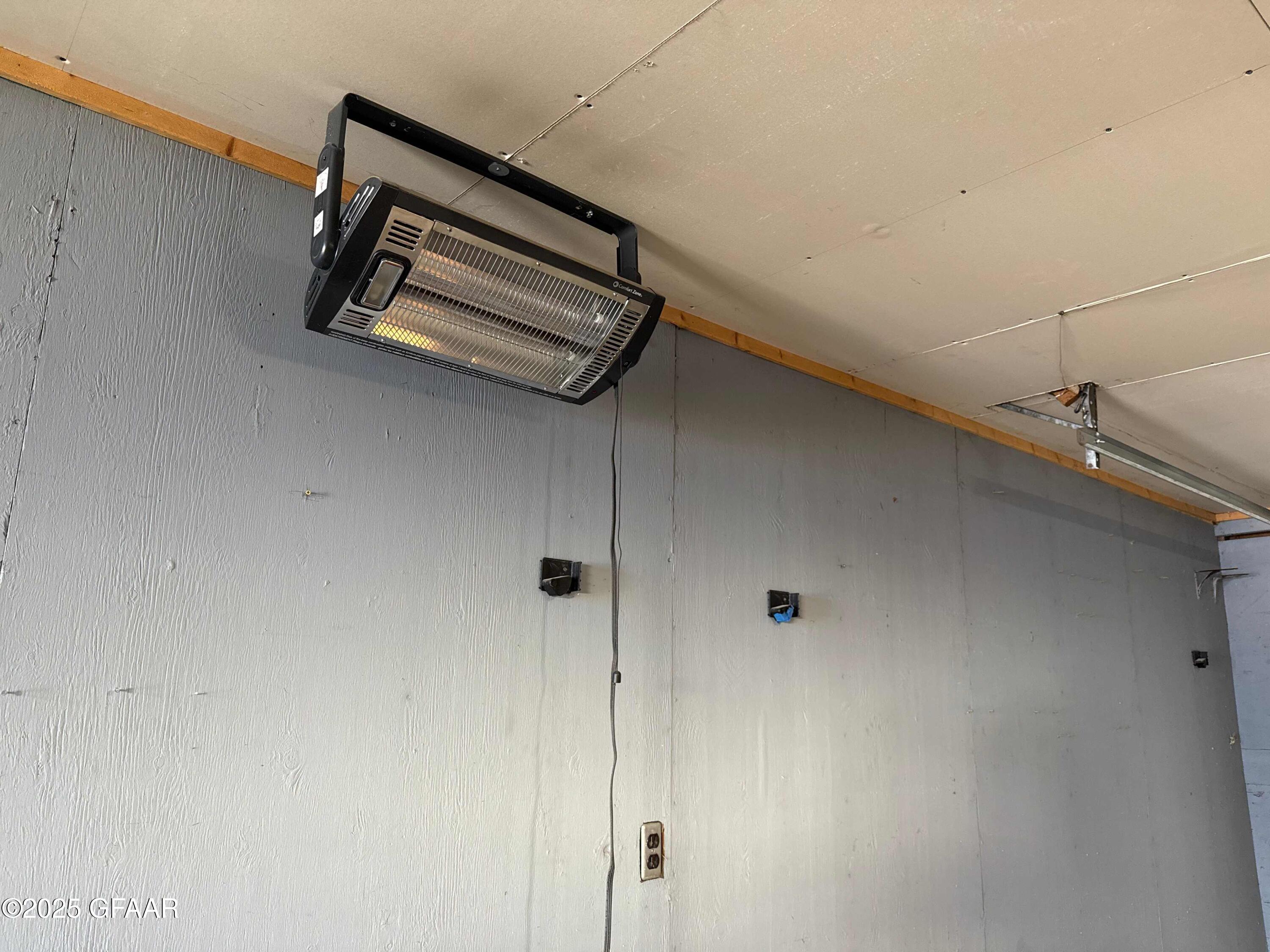 Grand Forks, North Dakota 58203, United States, 3 Bedrooms Bedrooms, ,2 BathroomsBathrooms,Residential,Active,227660