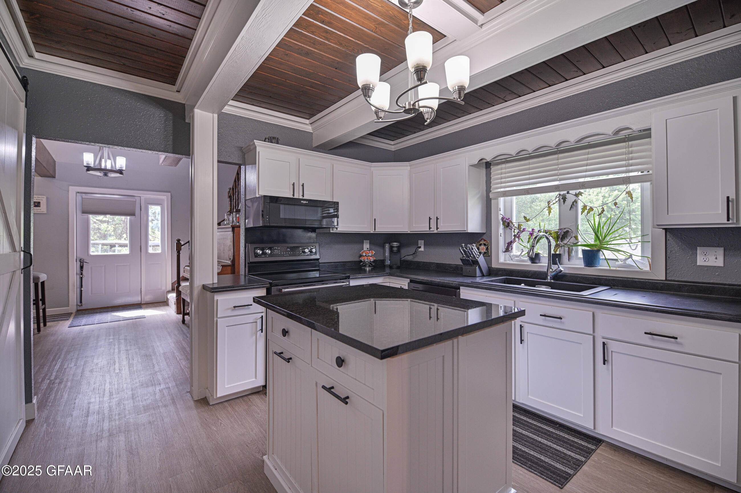 Grand Forks, North Dakota 58201, United States, 4 Bedrooms Bedrooms, ,3 BathroomsBathrooms,Residential,Active,166303