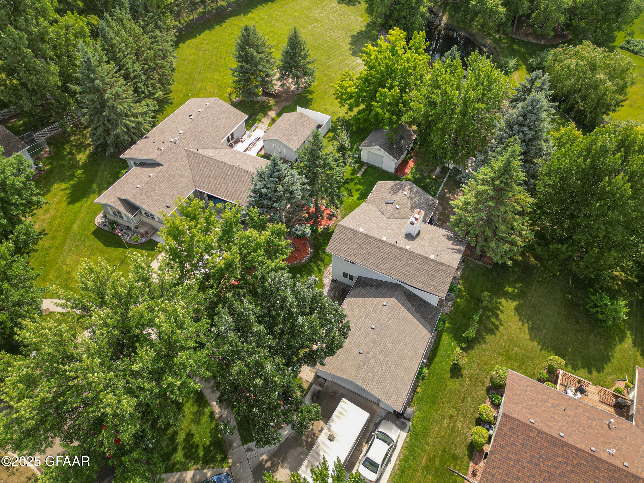 Grand Forks, North Dakota 58201, United States, 4 Bedrooms Bedrooms, ,3 BathroomsBathrooms,Residential,Active,166303