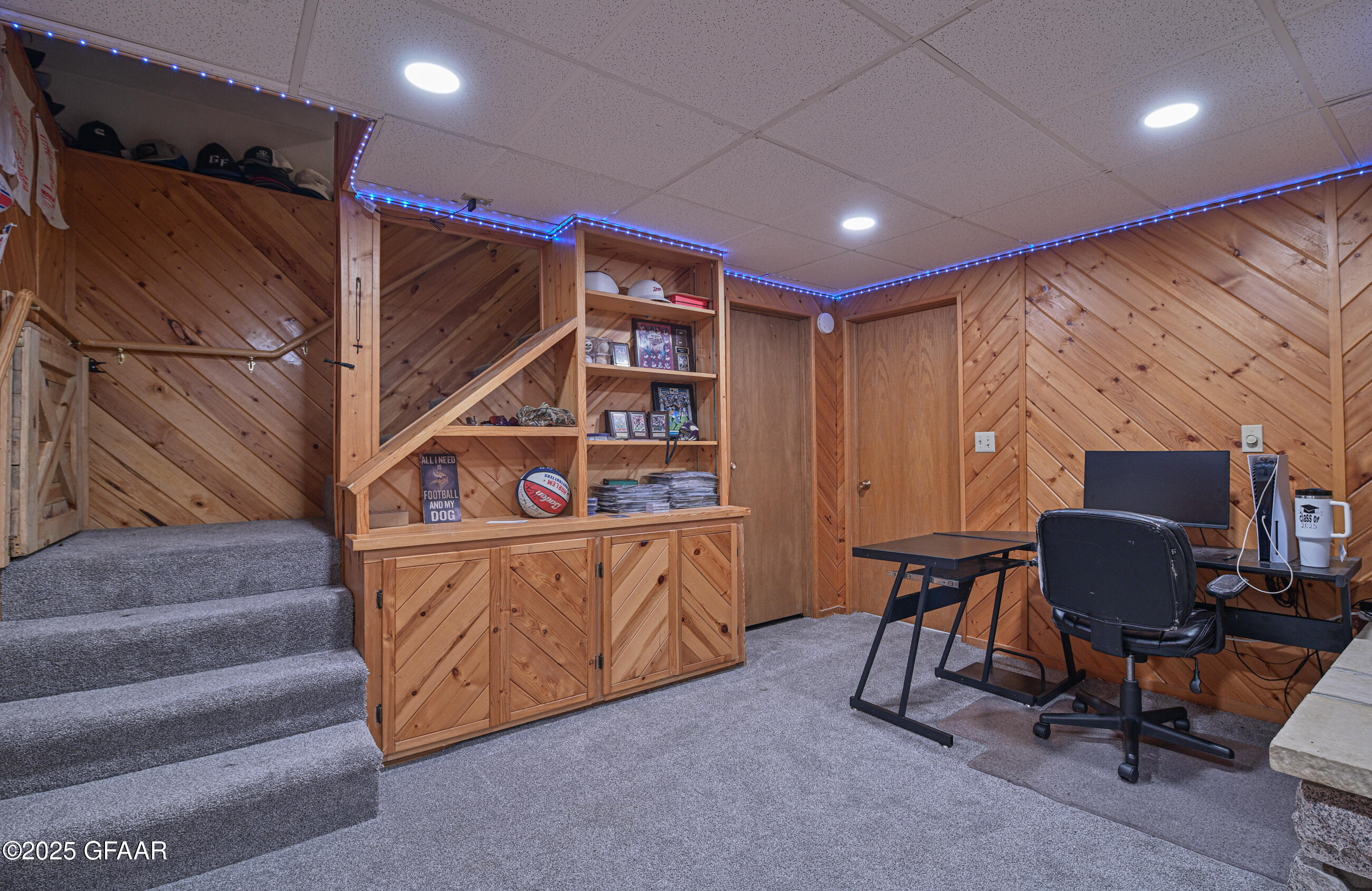 Grand Forks, North Dakota 58201, United States, 4 Bedrooms Bedrooms, ,3 BathroomsBathrooms,Residential,Active,166303