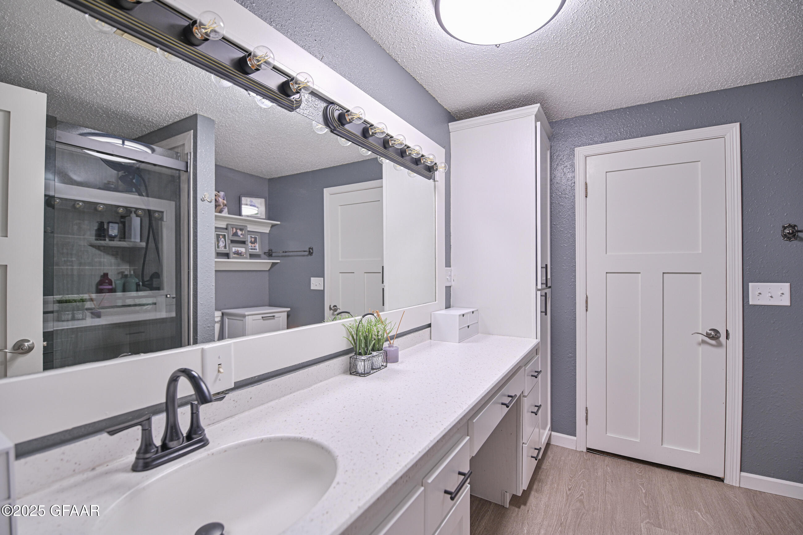 Grand Forks, North Dakota 58201, United States, 4 Bedrooms Bedrooms, ,3 BathroomsBathrooms,Residential,Active,166303