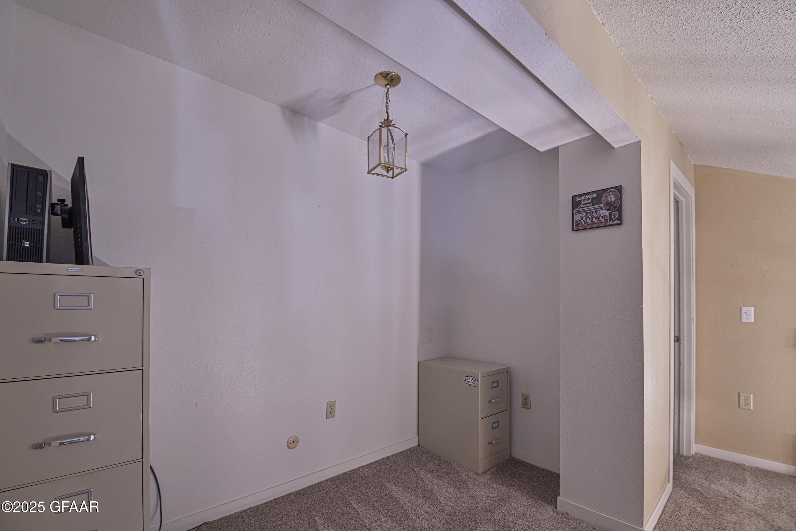 Grand Forks, North Dakota 58201, United States, 4 Bedrooms Bedrooms, ,3 BathroomsBathrooms,Residential,Active,166303