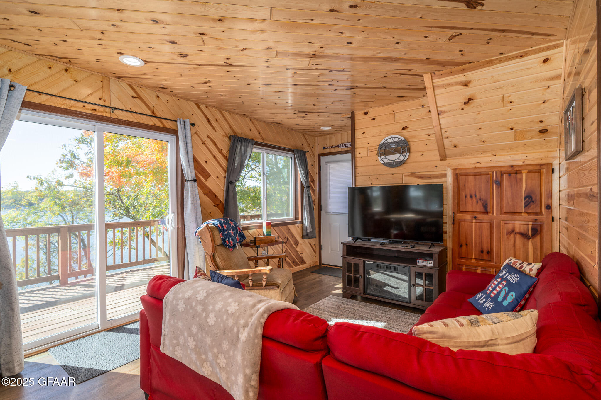 Lengby, Minnesota 56651, United States, 3 Bedrooms Bedrooms, ,2 BathroomsBathrooms,Residential,Active,166341