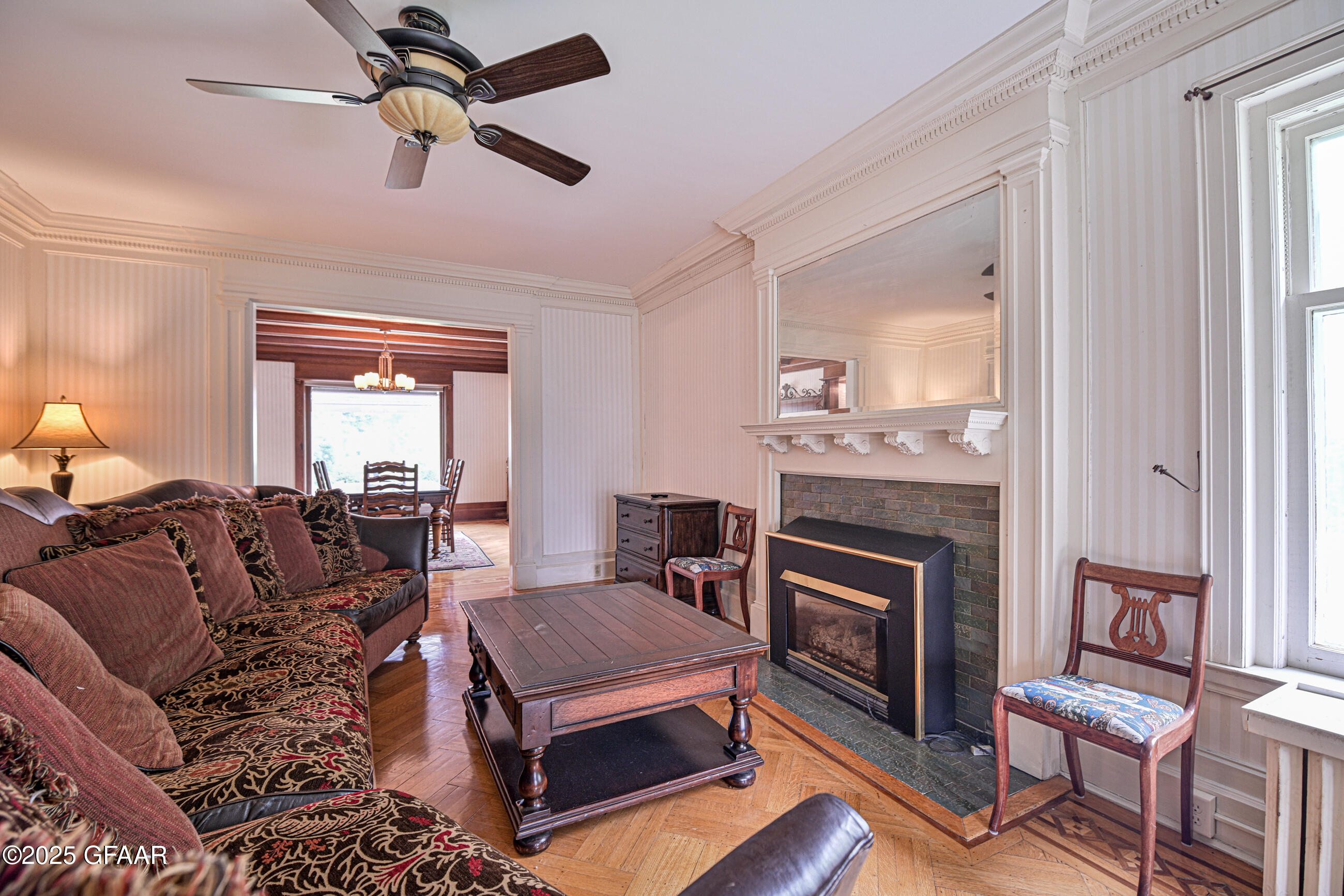 Grand Forks, North Dakota 58201, United States, 5 Bedrooms Bedrooms, ,2 BathroomsBathrooms,Residential,Active,166319