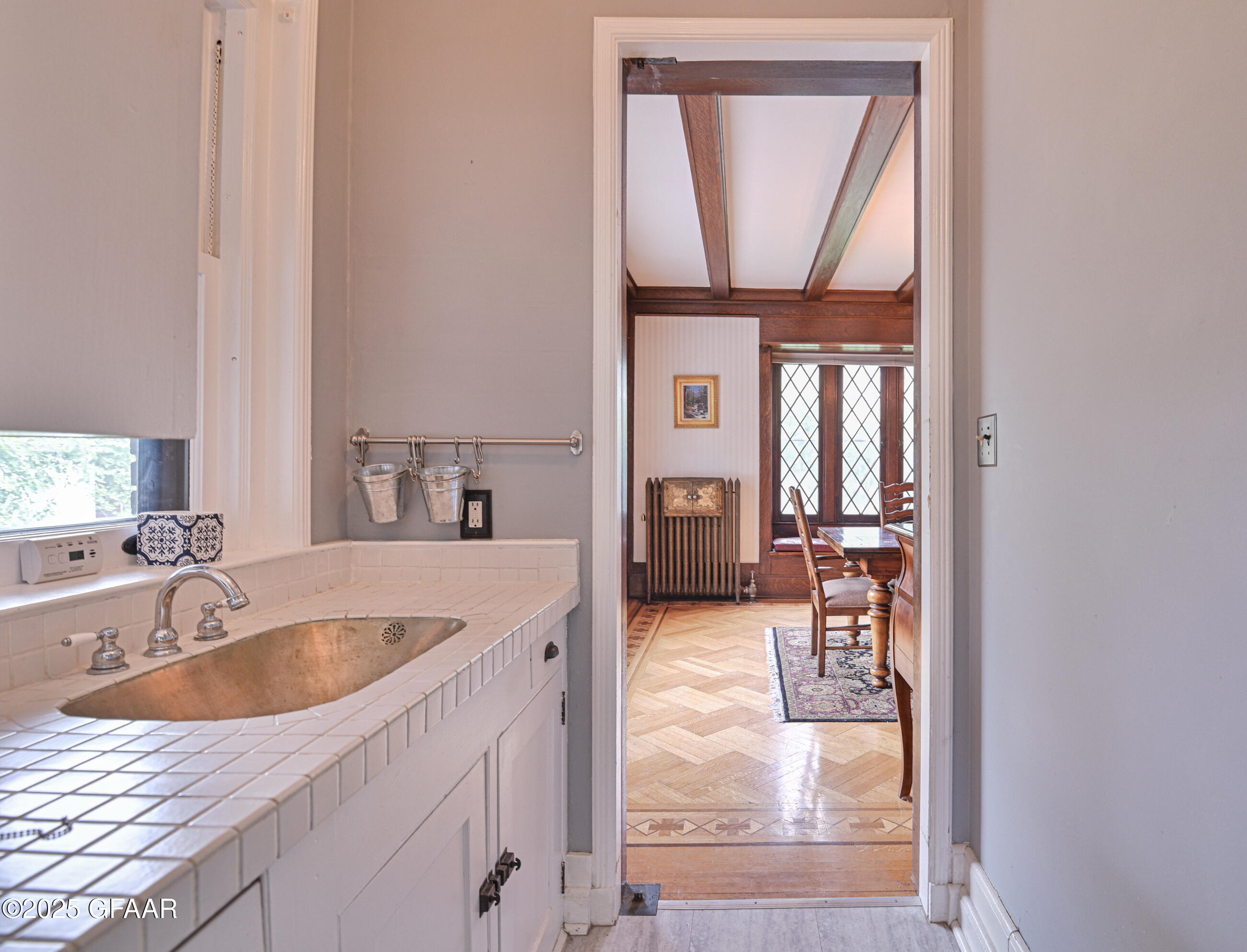 Grand Forks, North Dakota 58201, United States, 5 Bedrooms Bedrooms, ,2 BathroomsBathrooms,Residential,Active,166319