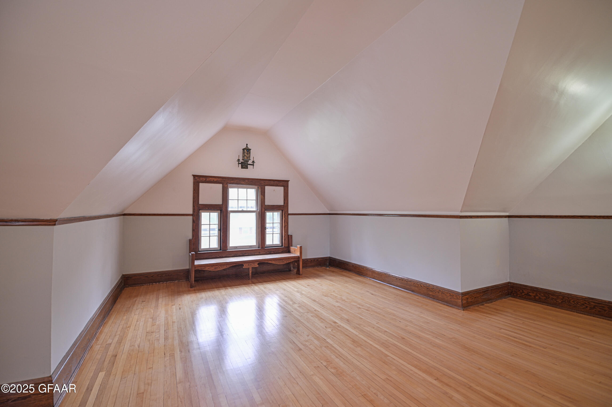 Grand Forks, North Dakota 58201, United States, 5 Bedrooms Bedrooms, ,2 BathroomsBathrooms,Residential,Active,166319