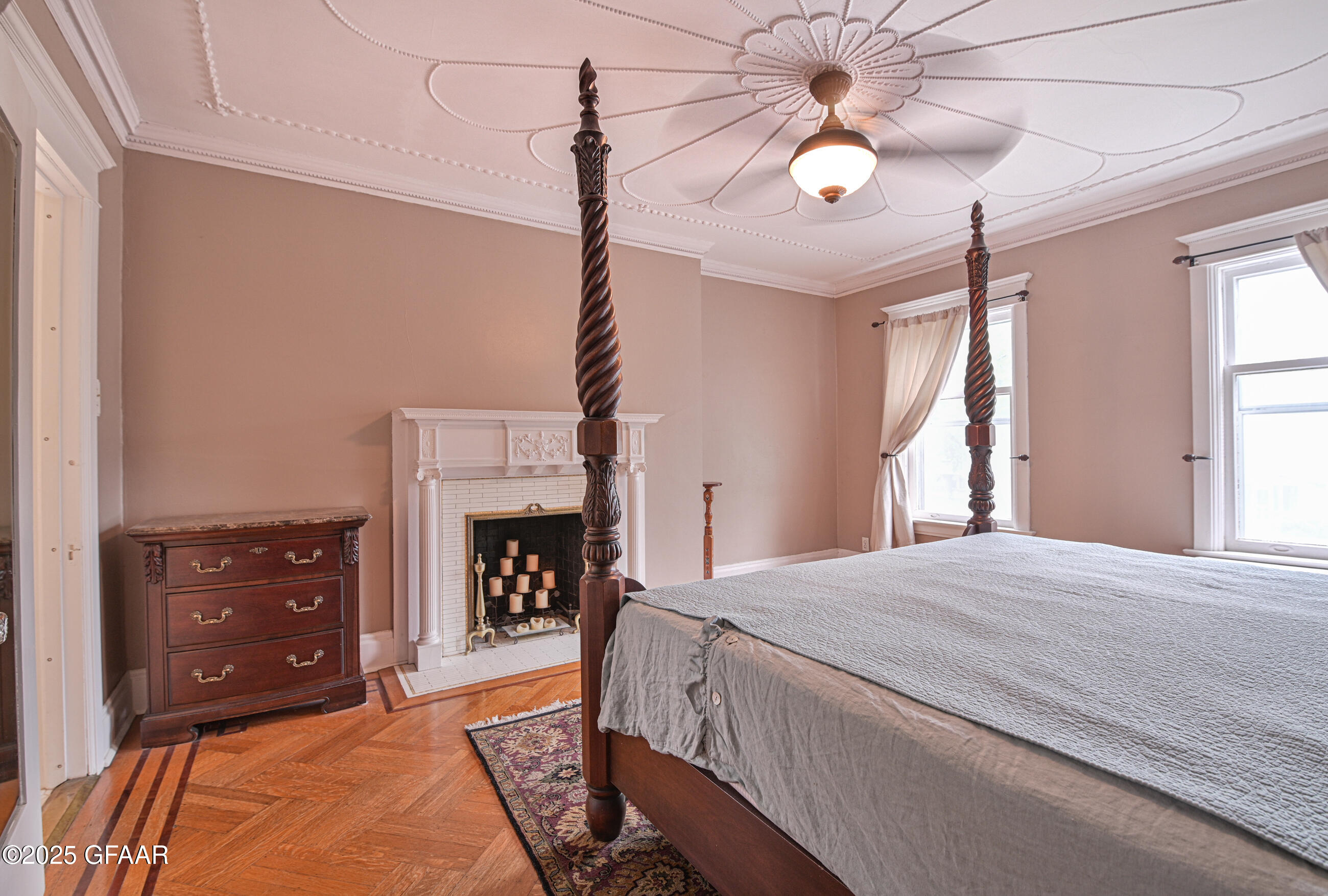 Grand Forks, North Dakota 58201, United States, 5 Bedrooms Bedrooms, ,2 BathroomsBathrooms,Residential,Active,166319