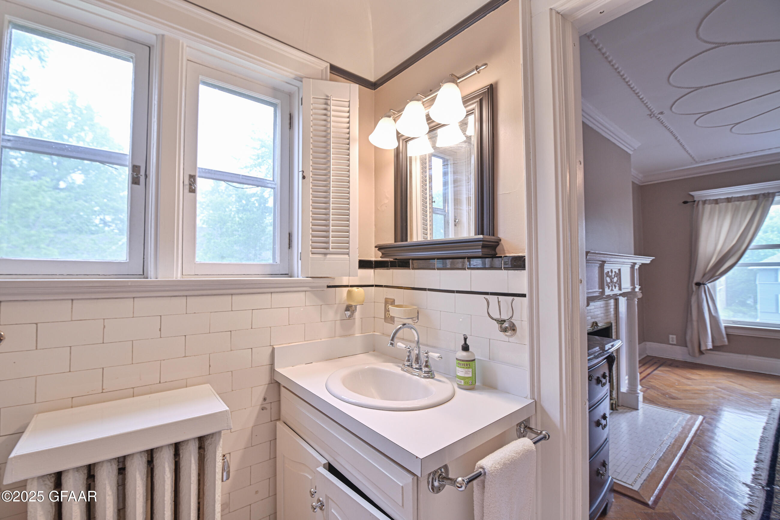 Grand Forks, North Dakota 58201, United States, 5 Bedrooms Bedrooms, ,2 BathroomsBathrooms,Residential,Active,166319