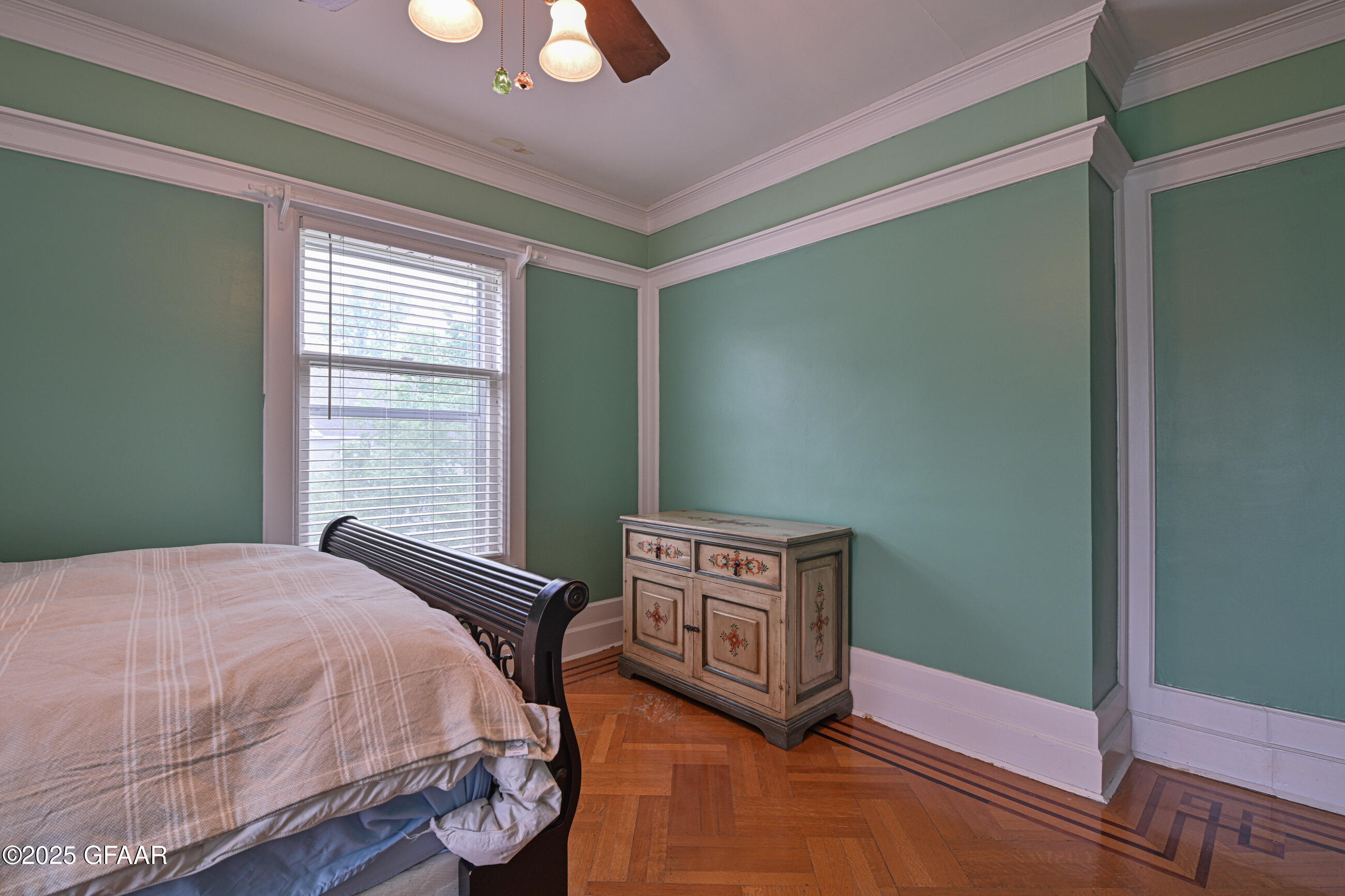 Grand Forks, North Dakota 58201, United States, 5 Bedrooms Bedrooms, ,2 BathroomsBathrooms,Residential,Active,166319