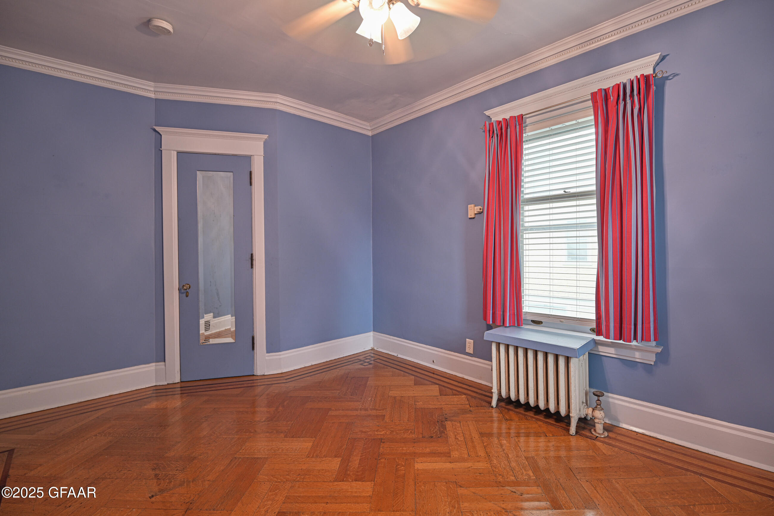 Grand Forks, North Dakota 58201, United States, 5 Bedrooms Bedrooms, ,2 BathroomsBathrooms,Residential,Active,166319