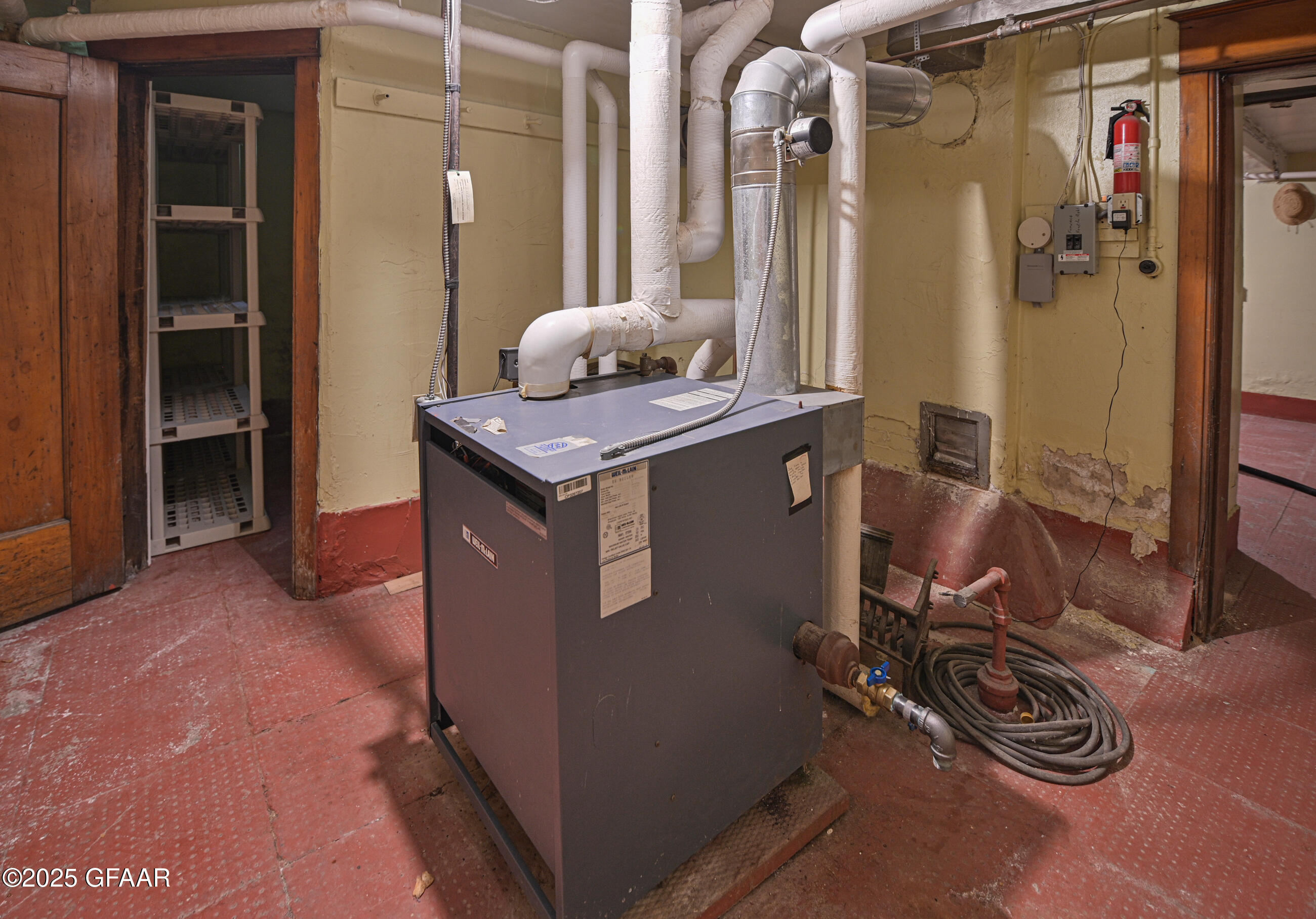 Grand Forks, North Dakota 58201, United States, 5 Bedrooms Bedrooms, ,2 BathroomsBathrooms,Residential,Active,166319