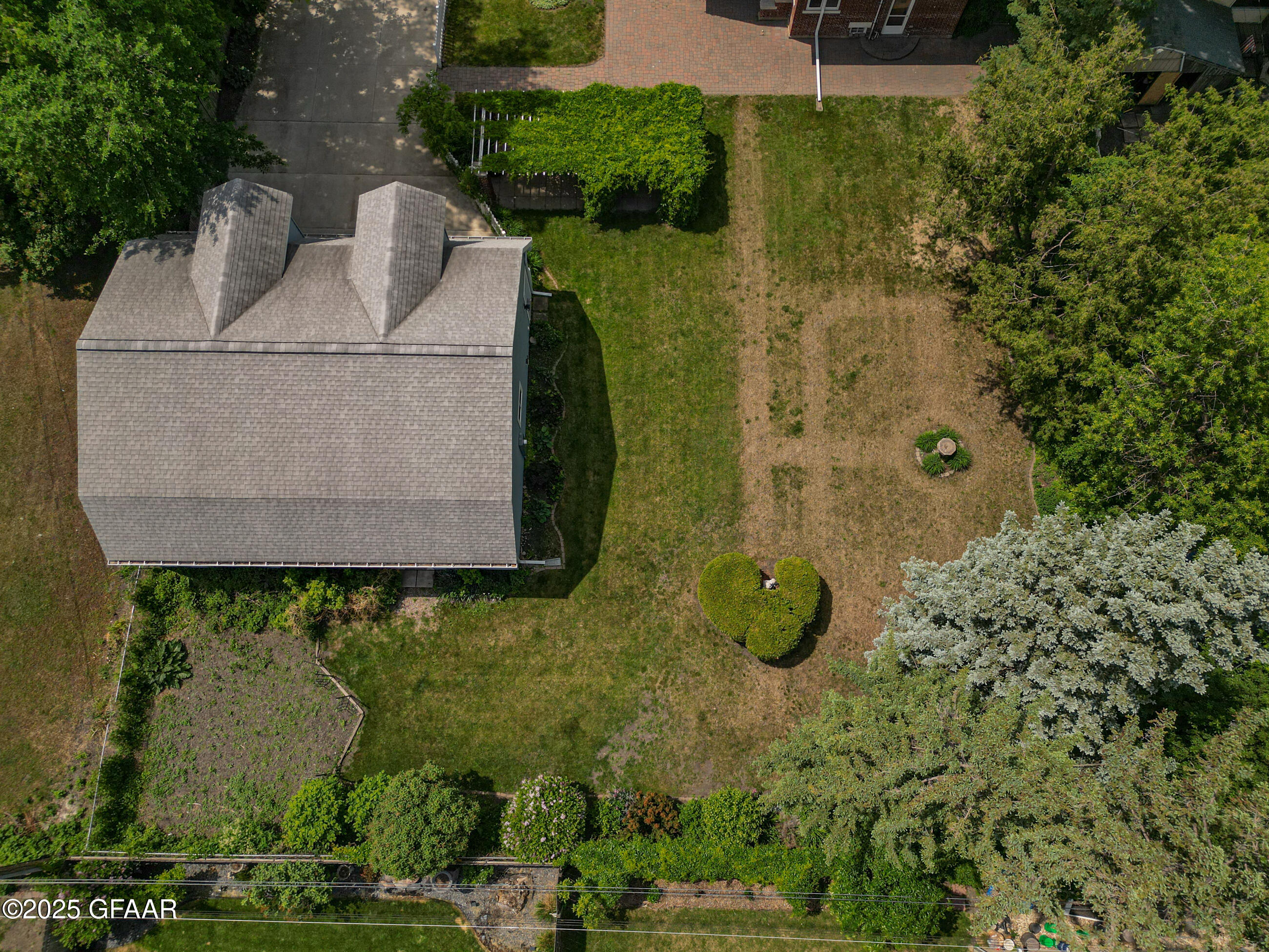 Grand Forks, North Dakota 58201, United States, 5 Bedrooms Bedrooms, ,2 BathroomsBathrooms,Residential,Active,166319