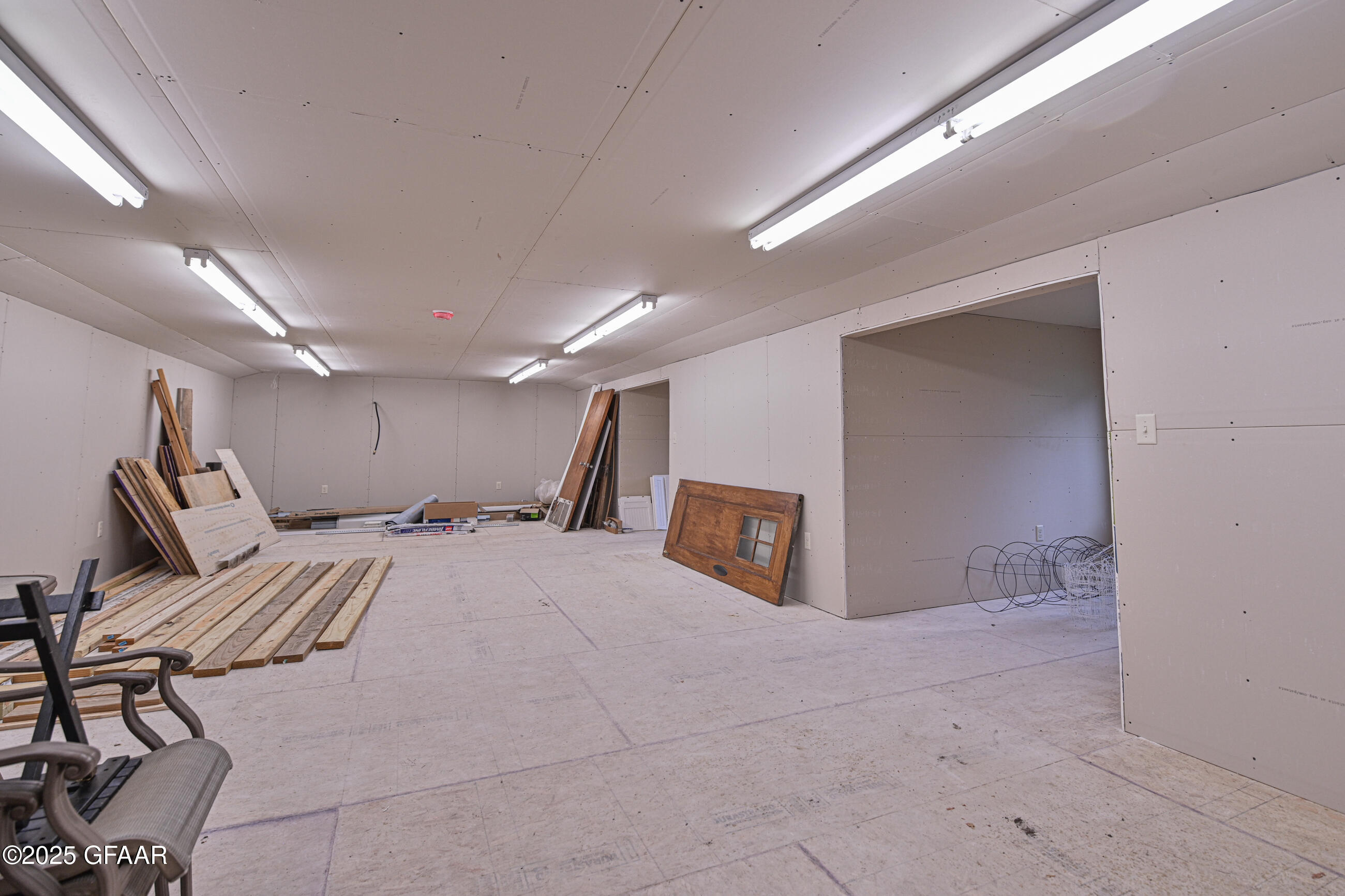 Grand Forks, North Dakota 58201, United States, 5 Bedrooms Bedrooms, ,2 BathroomsBathrooms,Residential,Active,166319