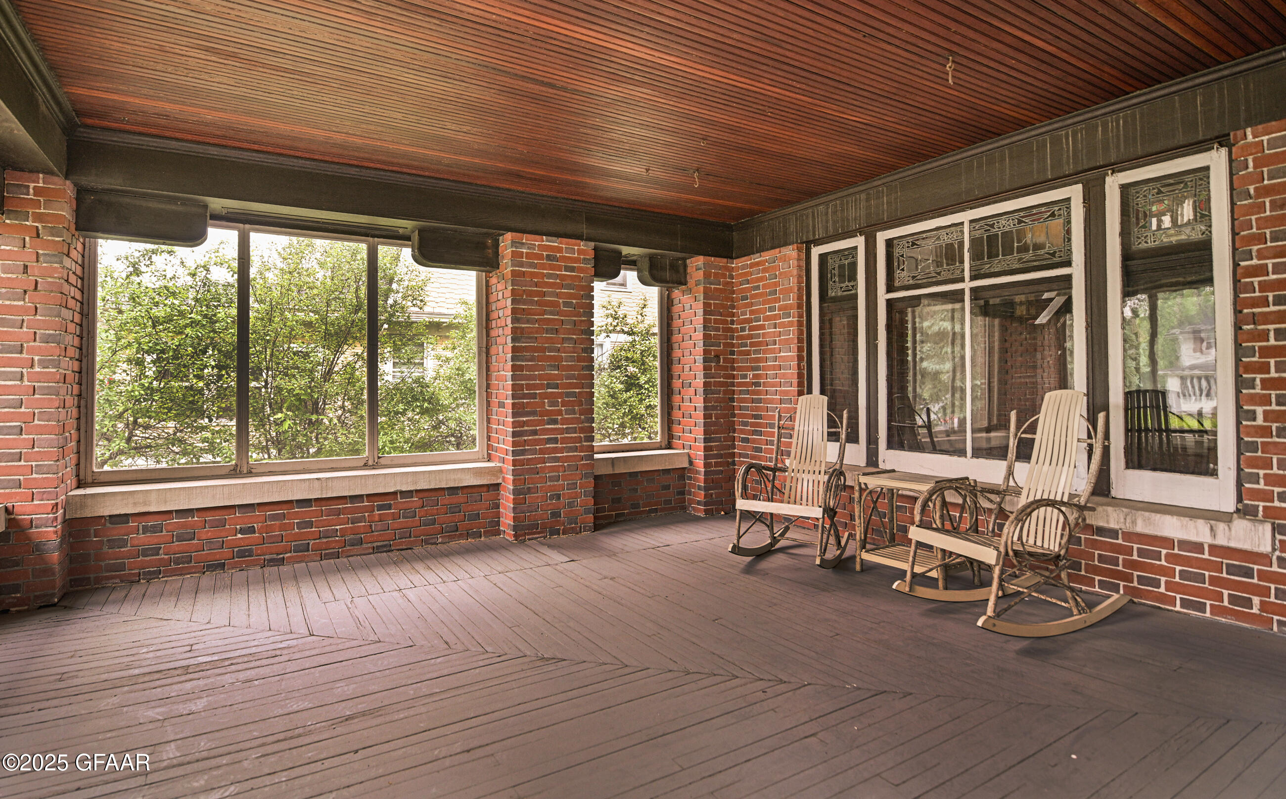 Grand Forks, North Dakota 58201, United States, 5 Bedrooms Bedrooms, ,2 BathroomsBathrooms,Residential,Active,166319