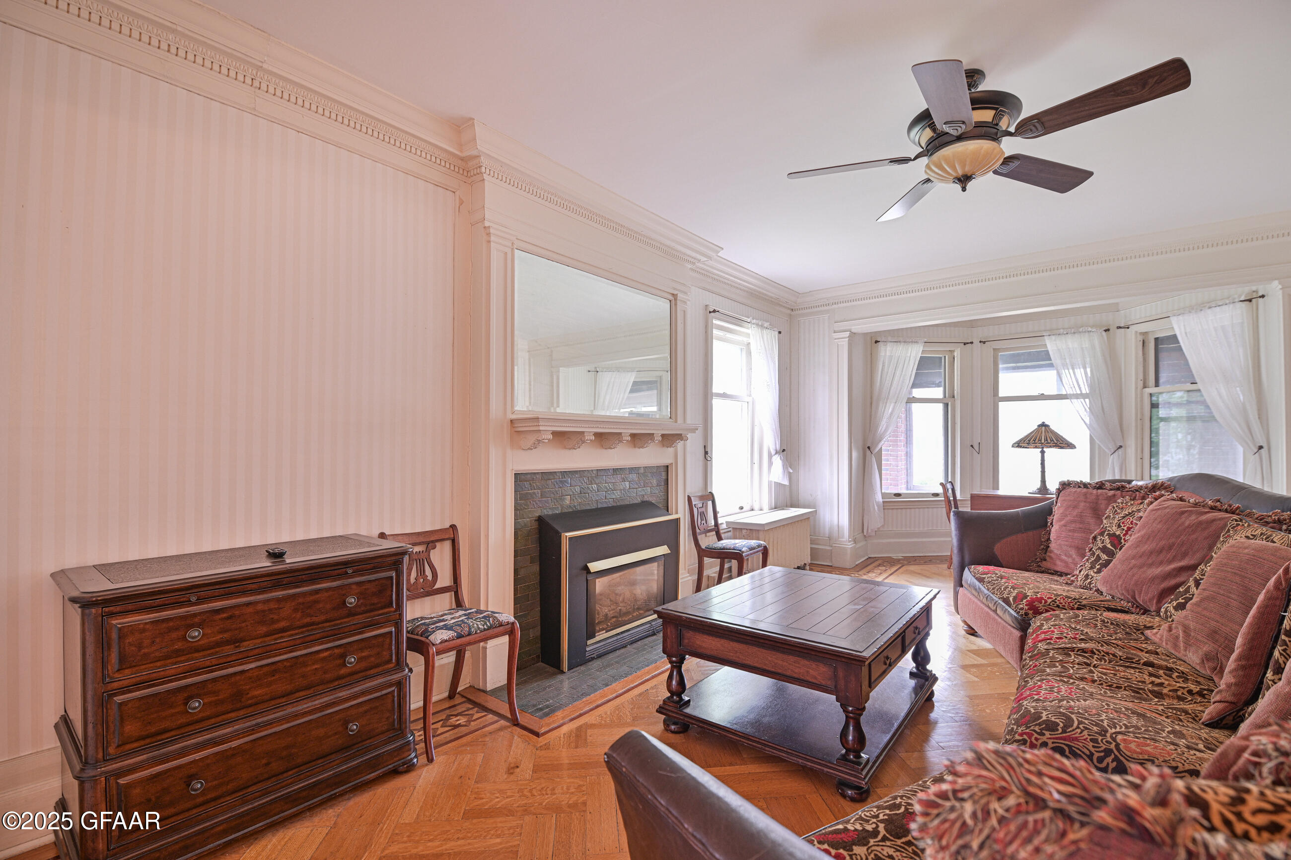 Grand Forks, North Dakota 58201, United States, 5 Bedrooms Bedrooms, ,2 BathroomsBathrooms,Residential,Active,166319