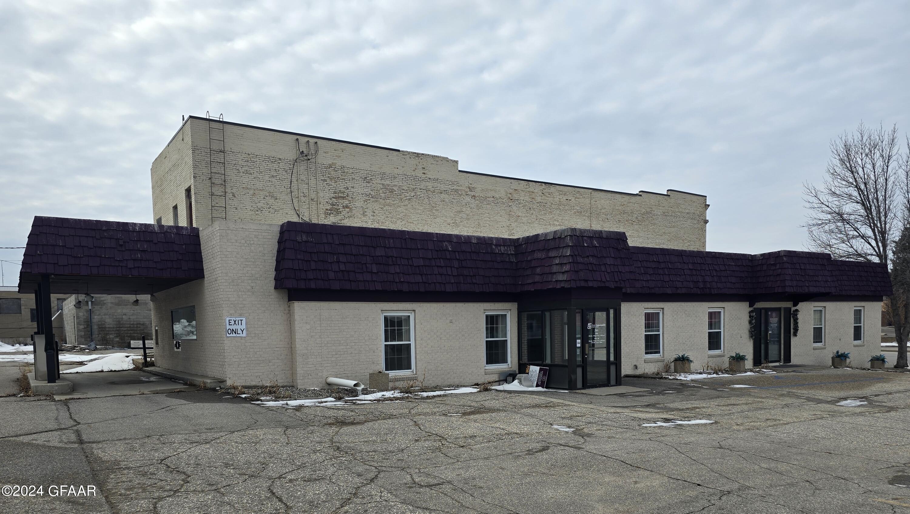 Crookston, Minnesota 56716, United States, ,2 BathroomsBathrooms,Commercial,Active,166361