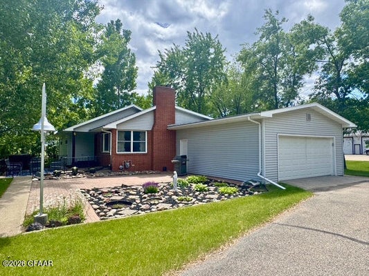 2421 HIGHWAY 20, DEVILS LAKE, ND 58301 - Image f3e59107bbcb9d57edbd2f01eb113499/2471676822