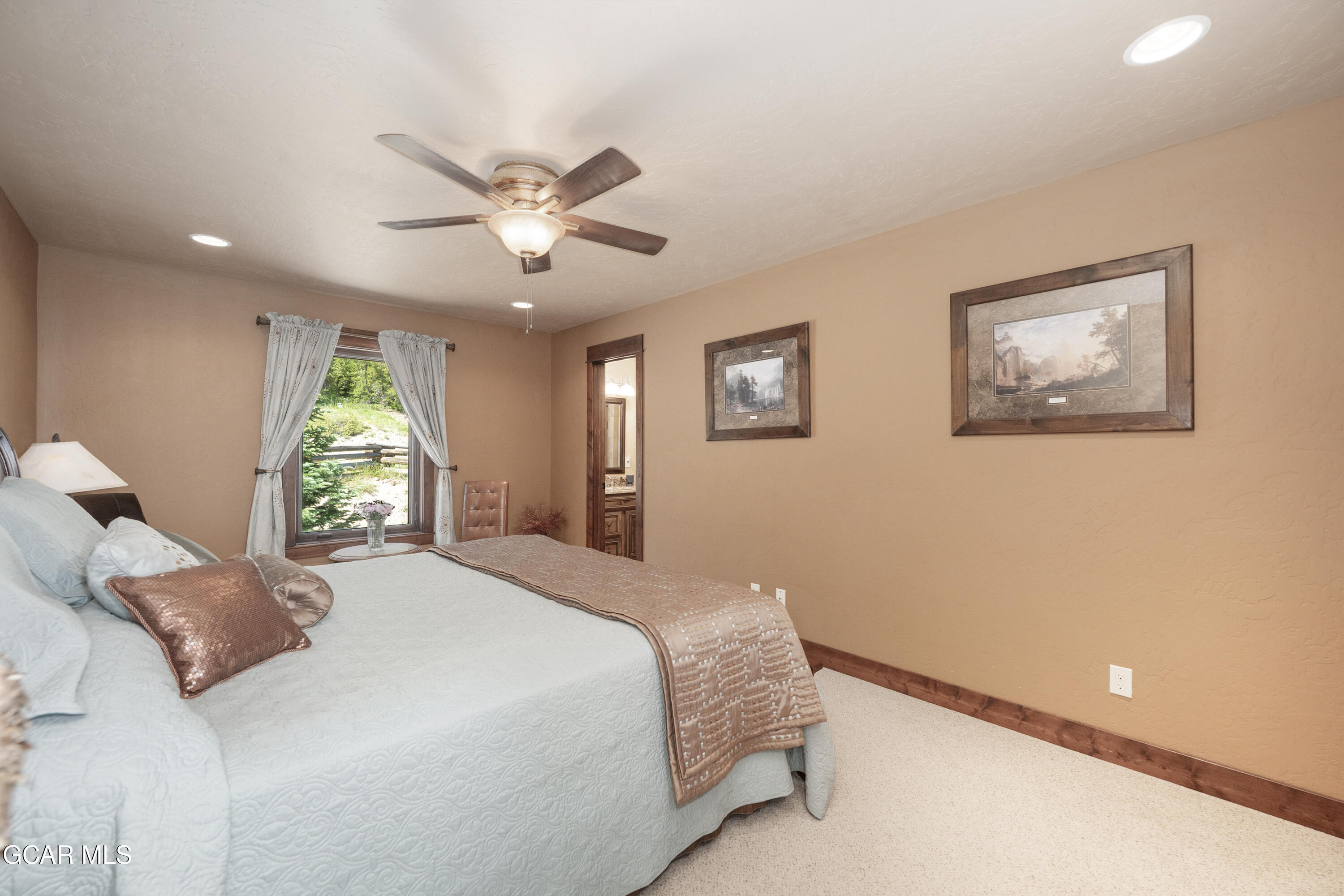 Granby, Colorado, 80446, United States, 11 Bedrooms Bedrooms, ,1 BathroomBathrooms,Residential,Active,1909640