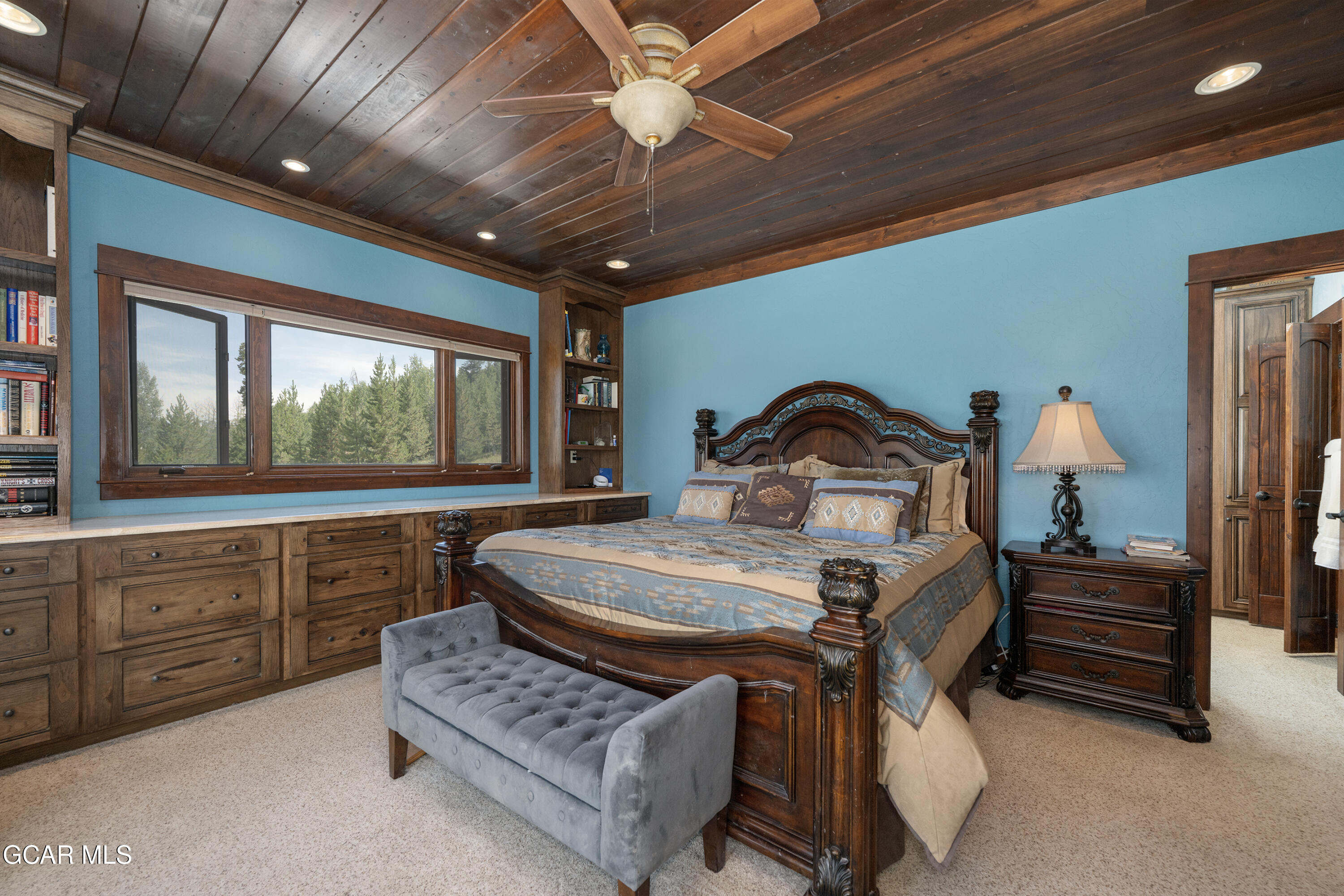 Granby, Colorado, 80446, United States, 11 Bedrooms Bedrooms, ,1 BathroomBathrooms,Residential,Active,1909640