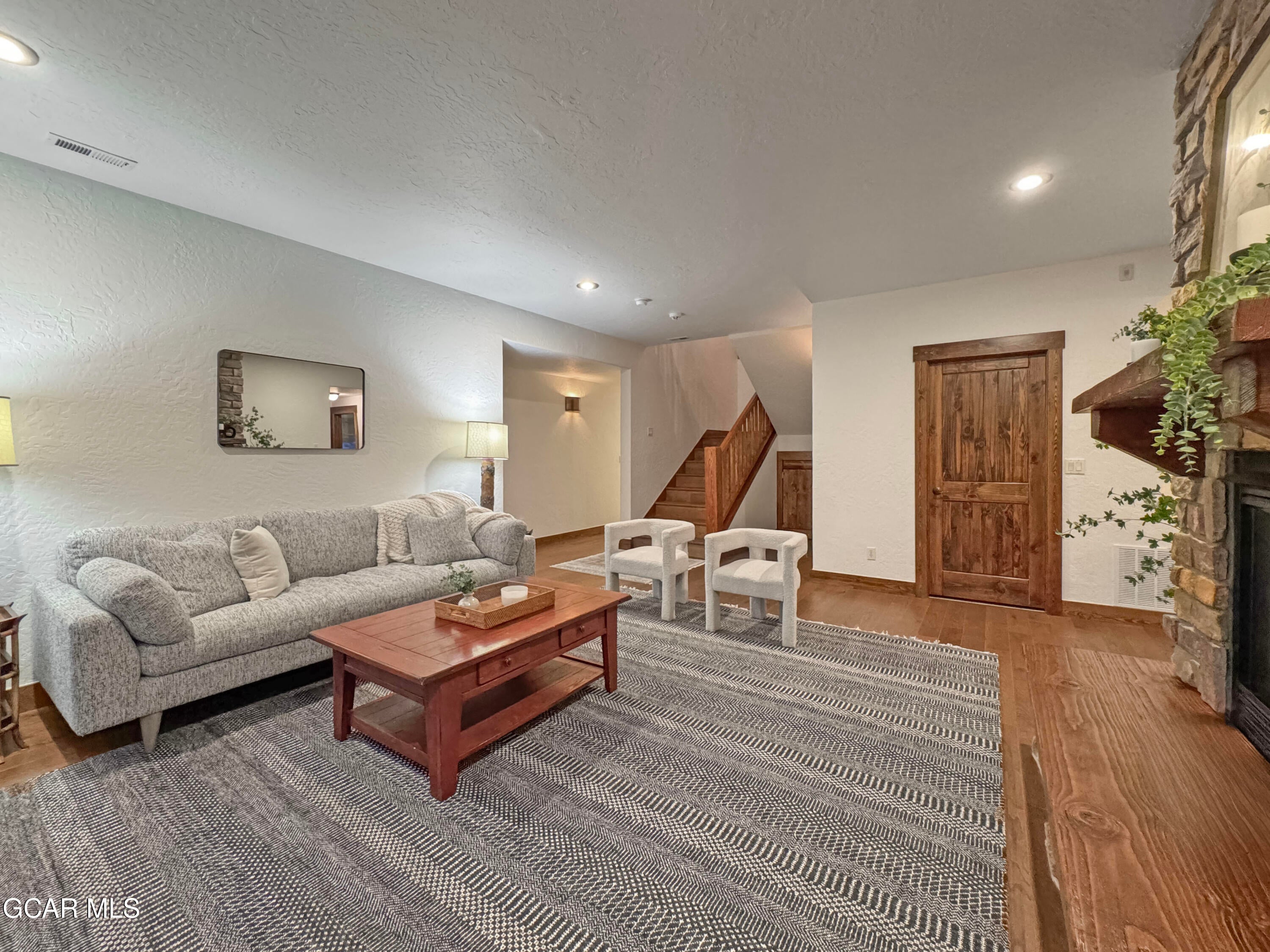 Tabernash, Colorado, 80478, United States, 4 Bedrooms Bedrooms, ,5 BathroomsBathrooms,Residential,Active,2029765