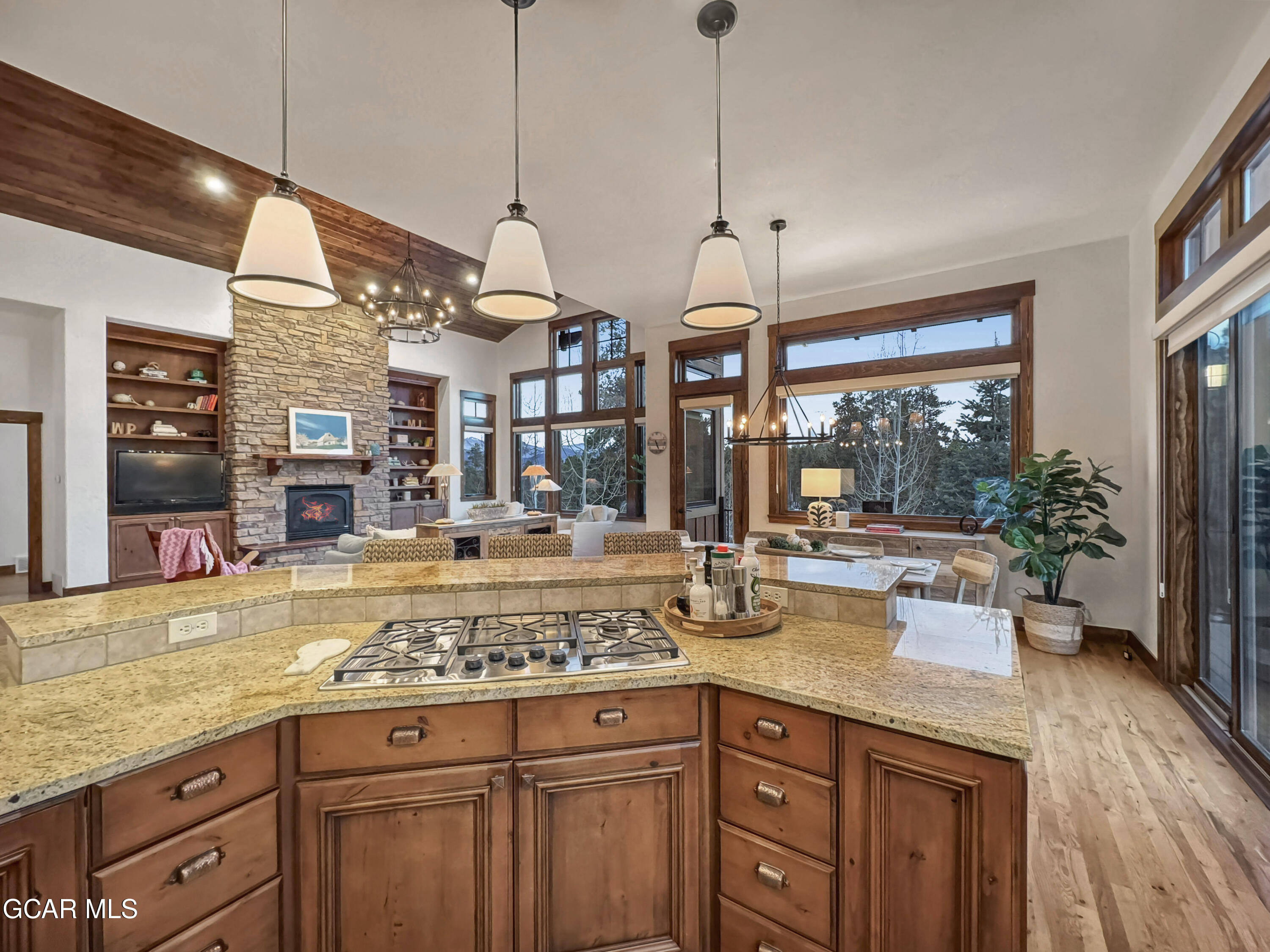 Tabernash, Colorado, 80478, United States, 4 Bedrooms Bedrooms, ,5 BathroomsBathrooms,Residential,Active,2029765
